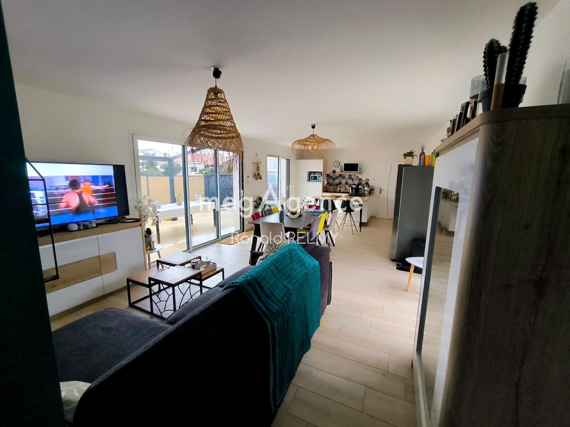 Miniature photo - 2 / 13