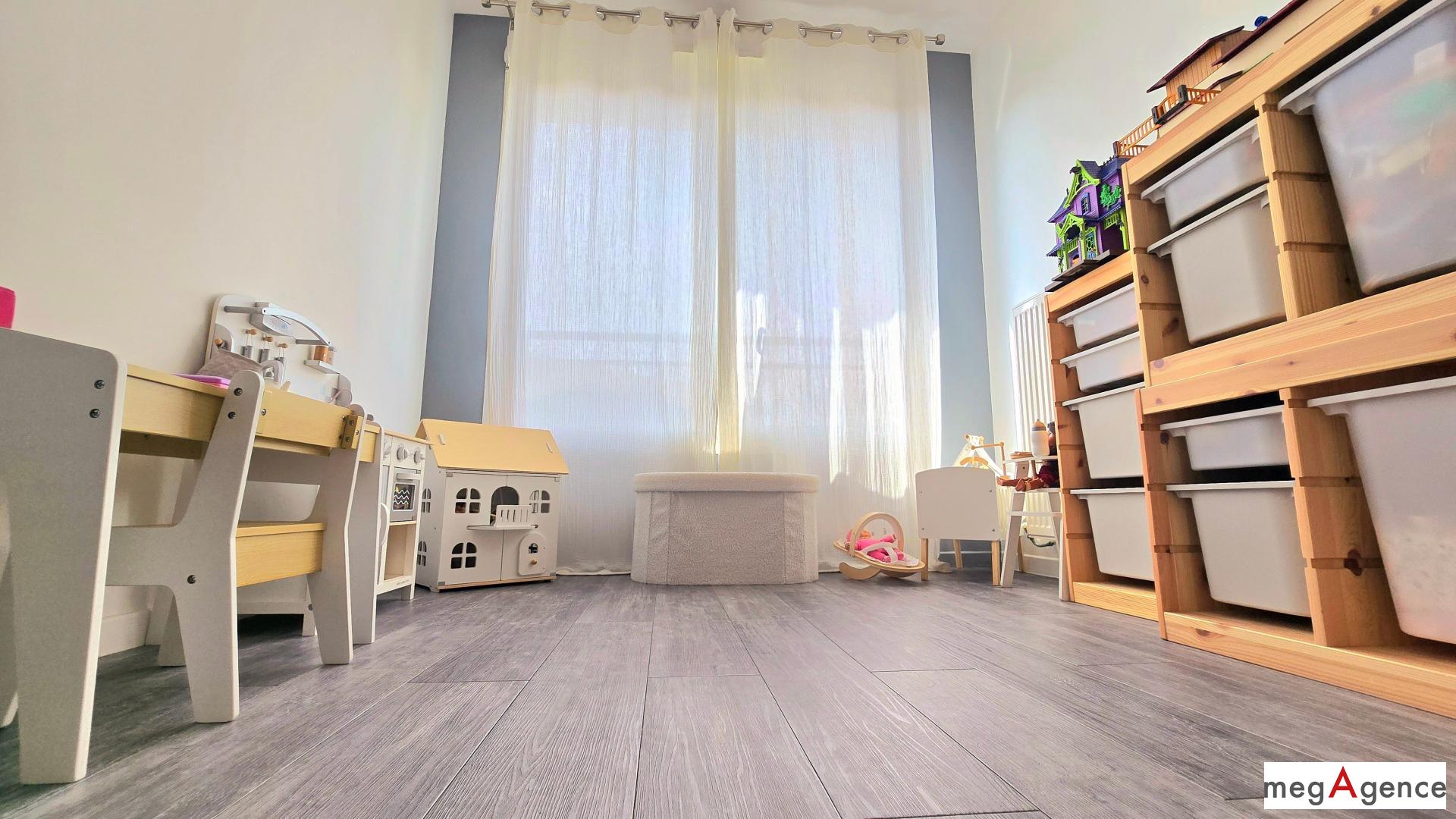 Miniature photo - 12 / 13