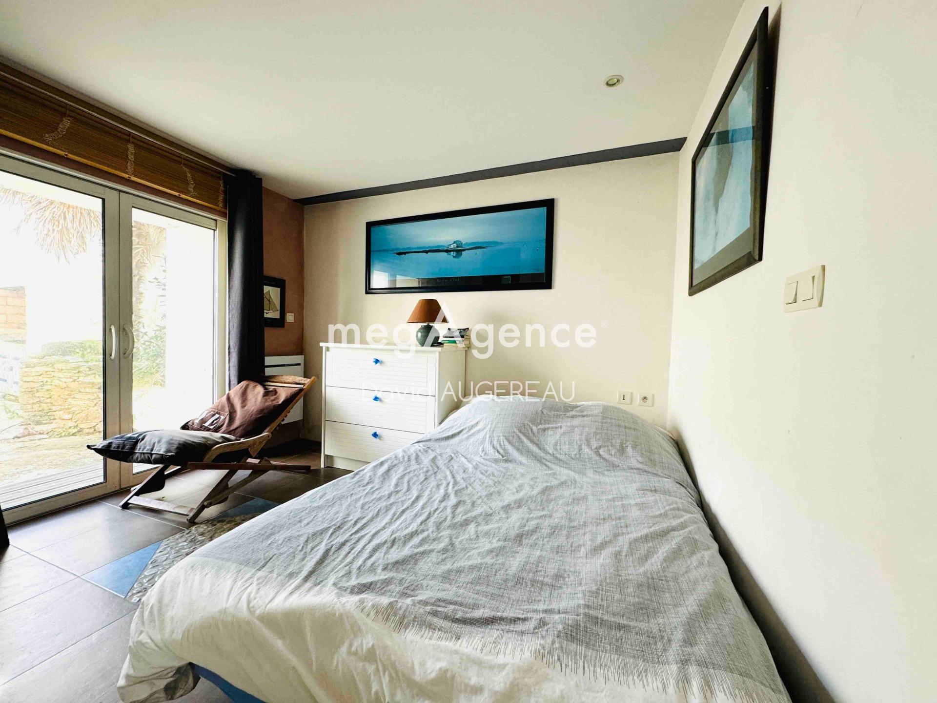 Miniature photo - 13 / 16