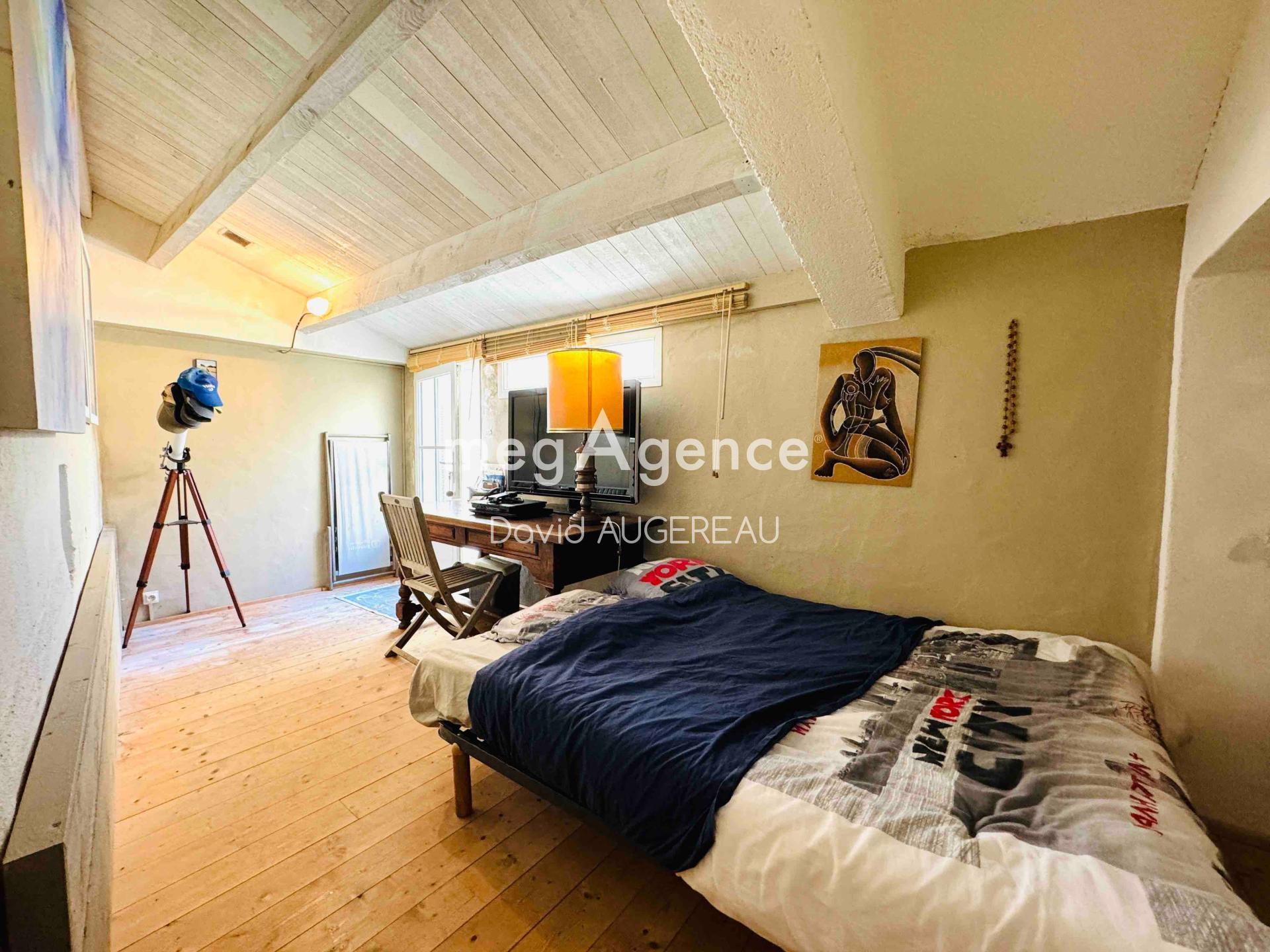 Miniature photo - 16 / 16