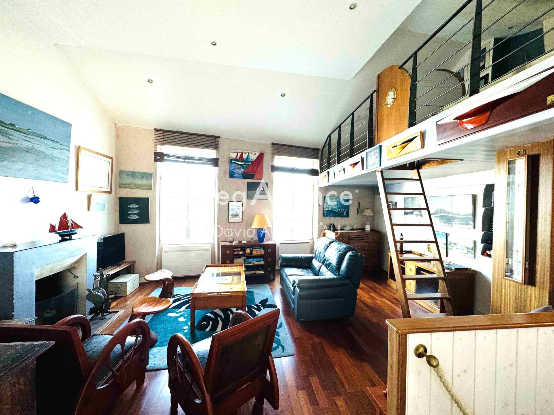 Miniature photo - 9 / 16