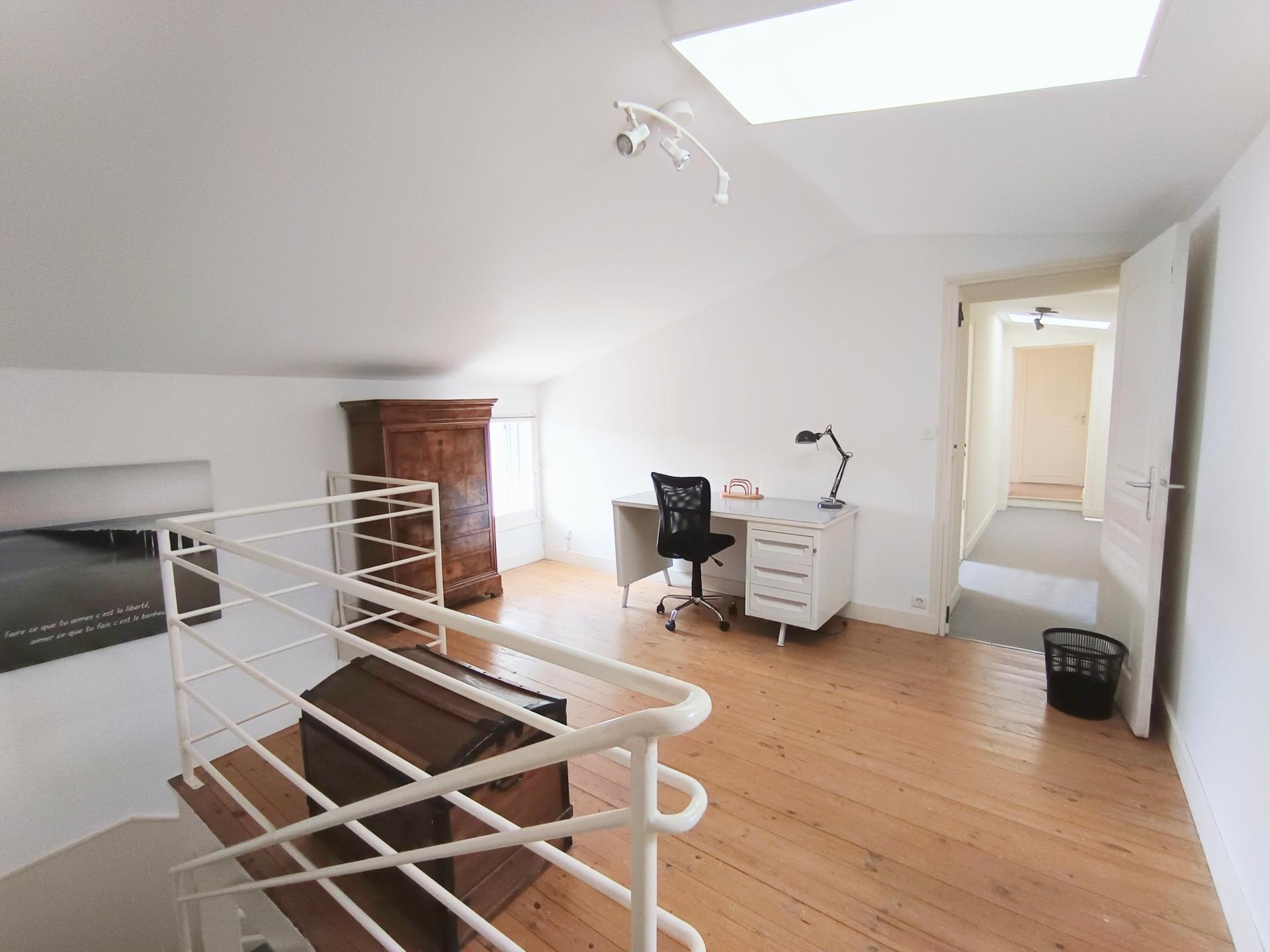 Miniature photo - 9 / 11