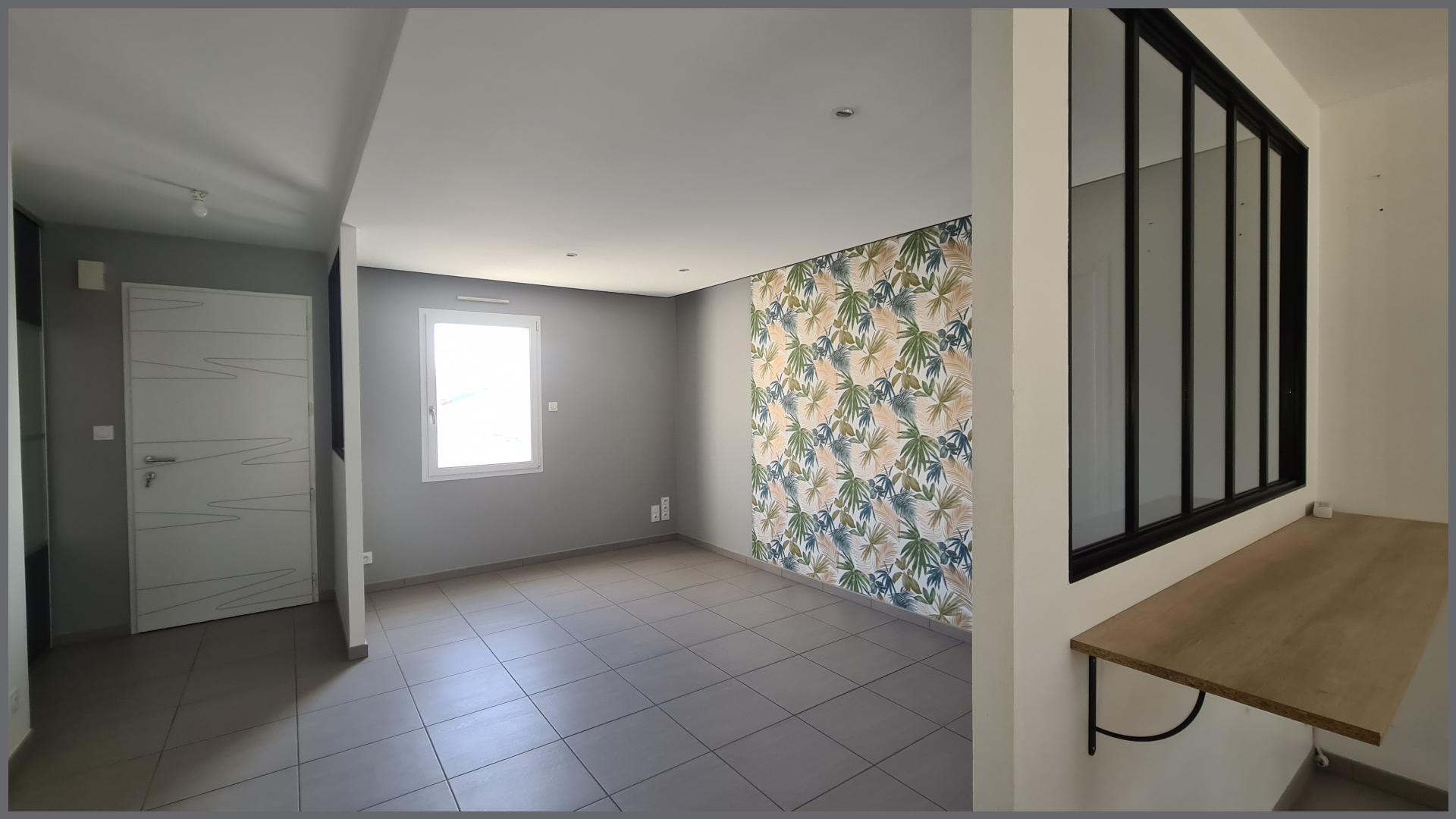 Miniature photo - 2 / 13