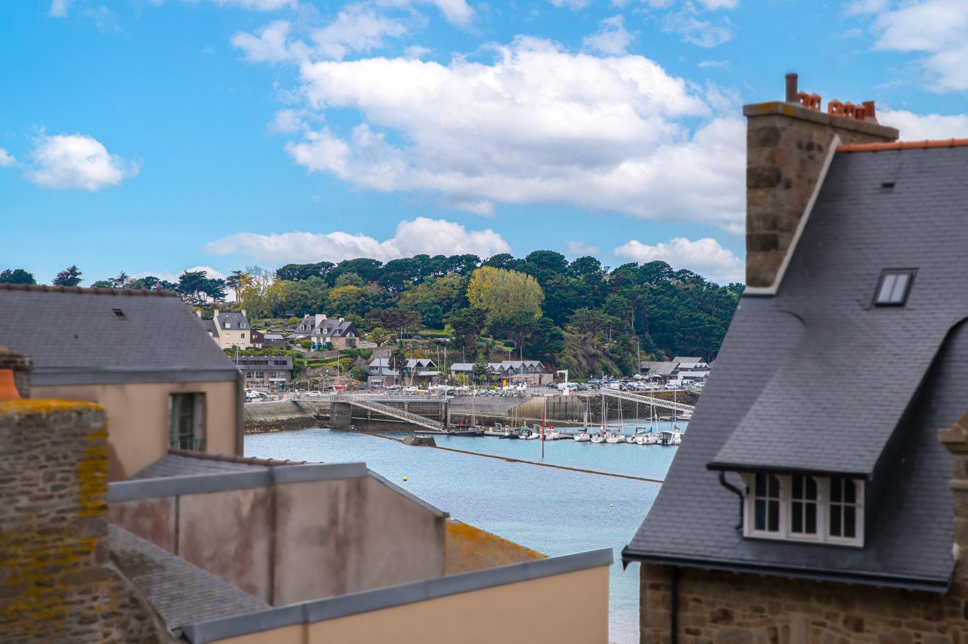 Miniature photo - 9 / 12