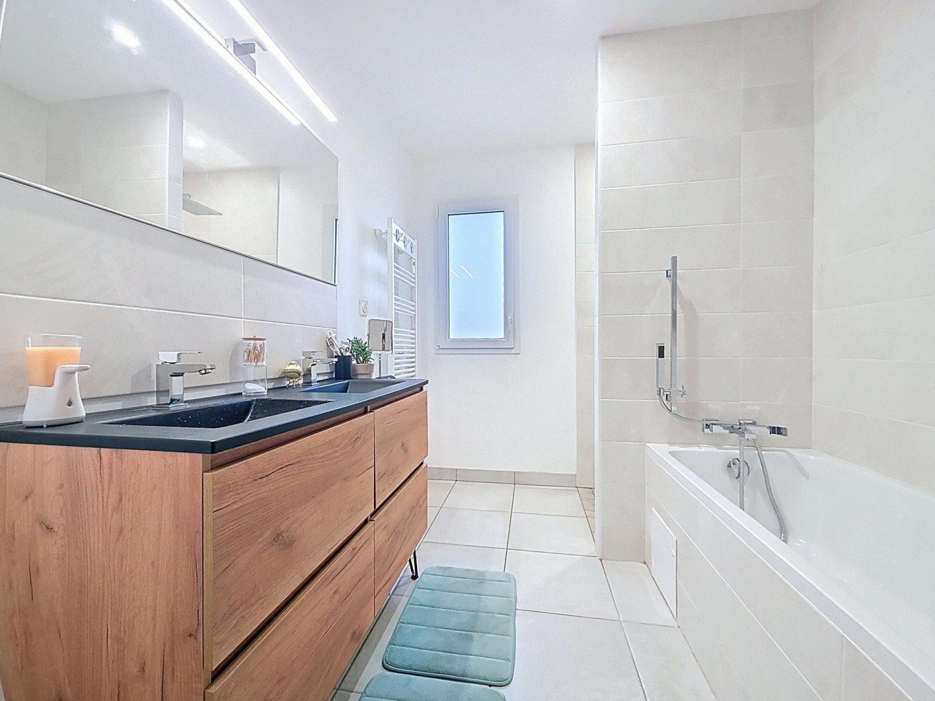 Miniature photo - 6 / 11