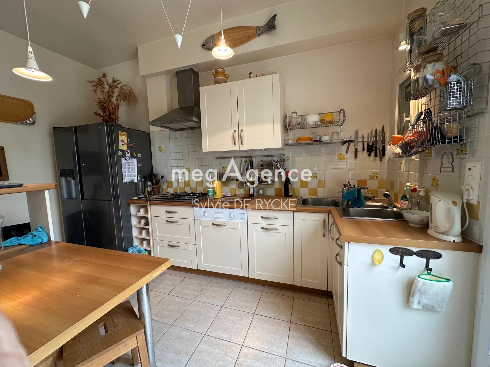 Miniature photo - 2 / 20