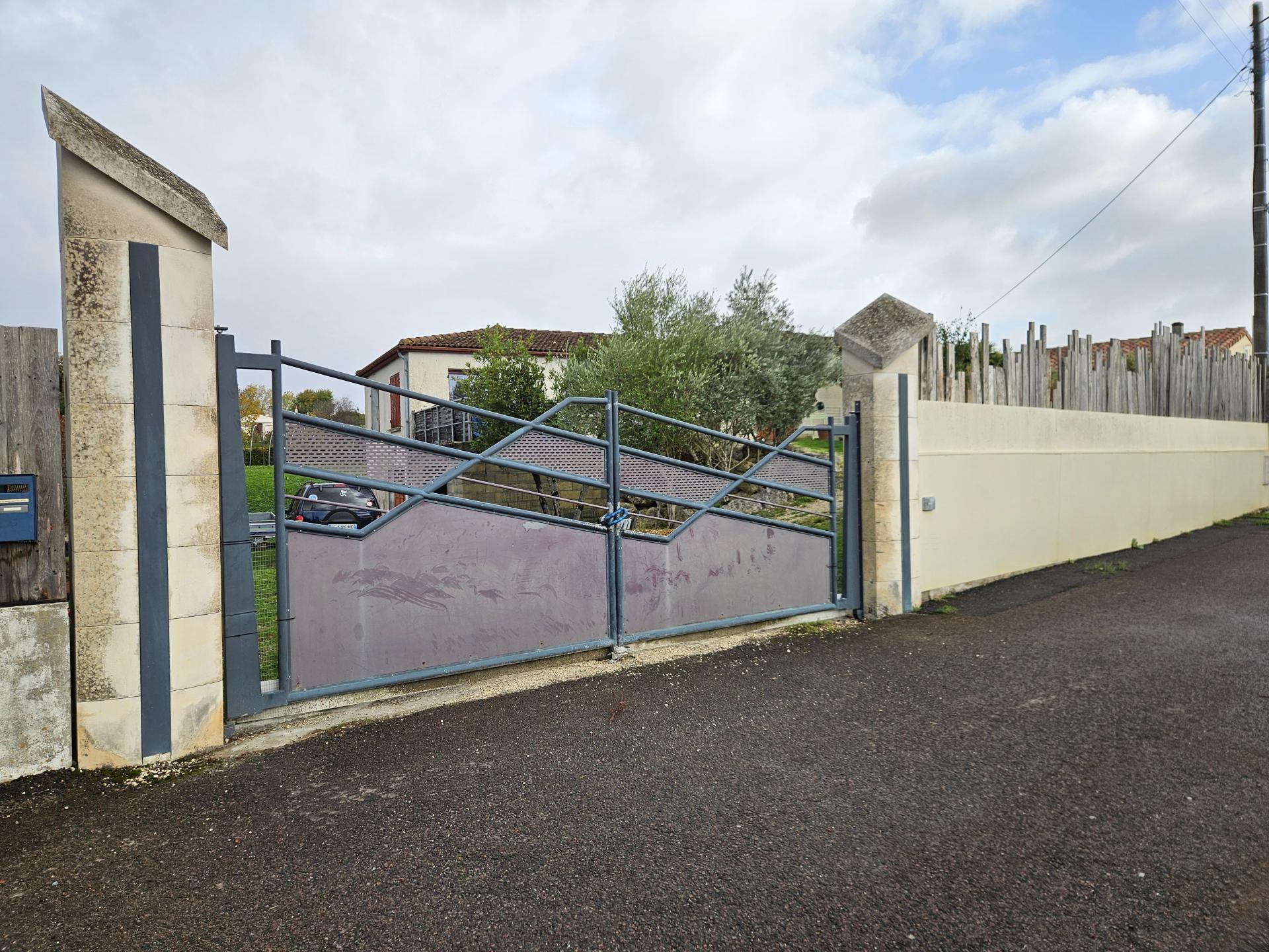 Miniature photo - 2 / 8