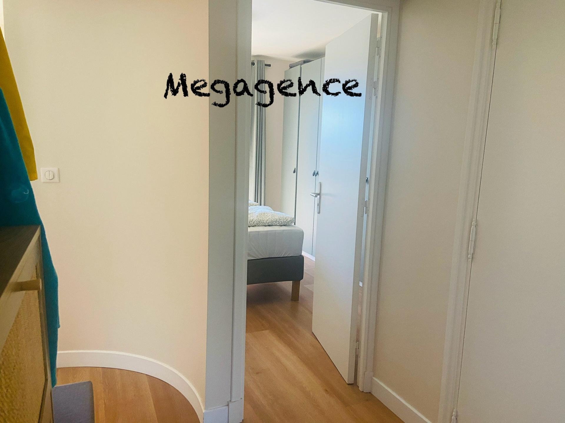 Miniature photo - 13 / 20