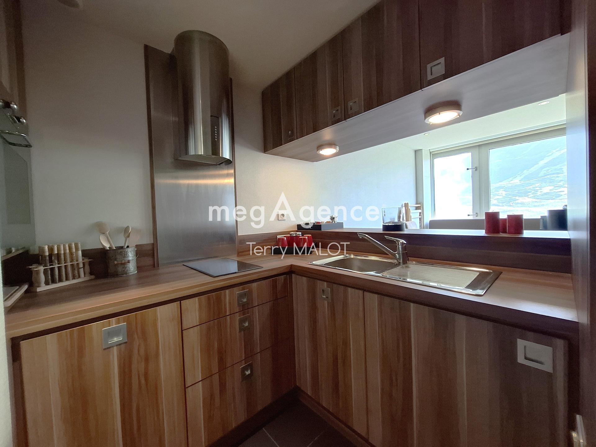 Miniature photo - 2 / 9