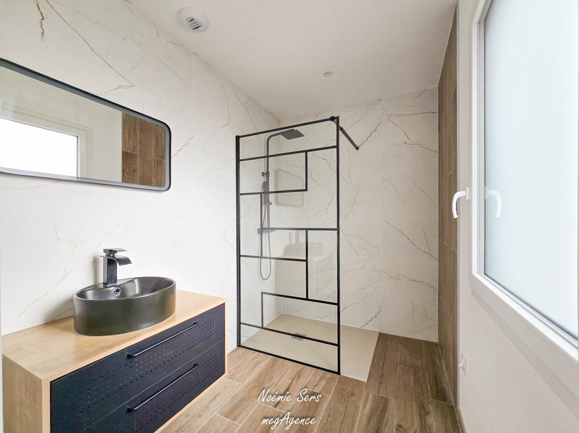 Miniature photo - 6 / 9