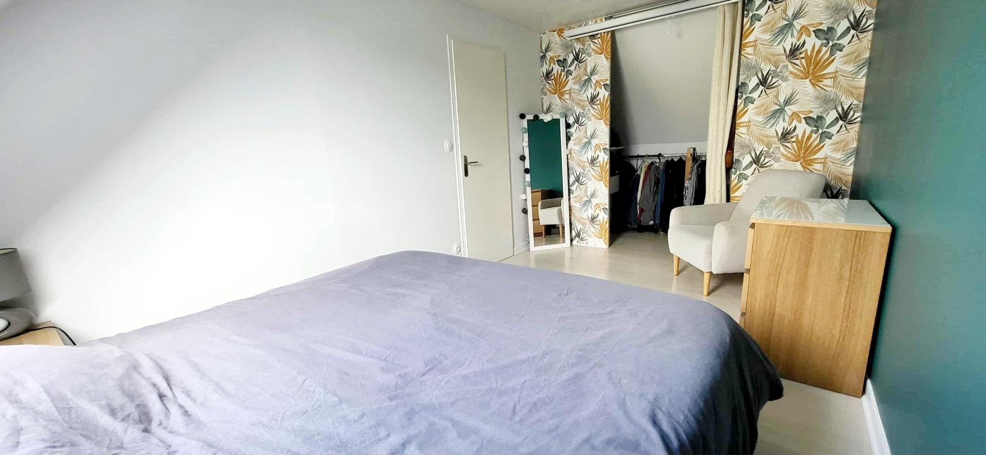 Miniature photo - 12 / 16