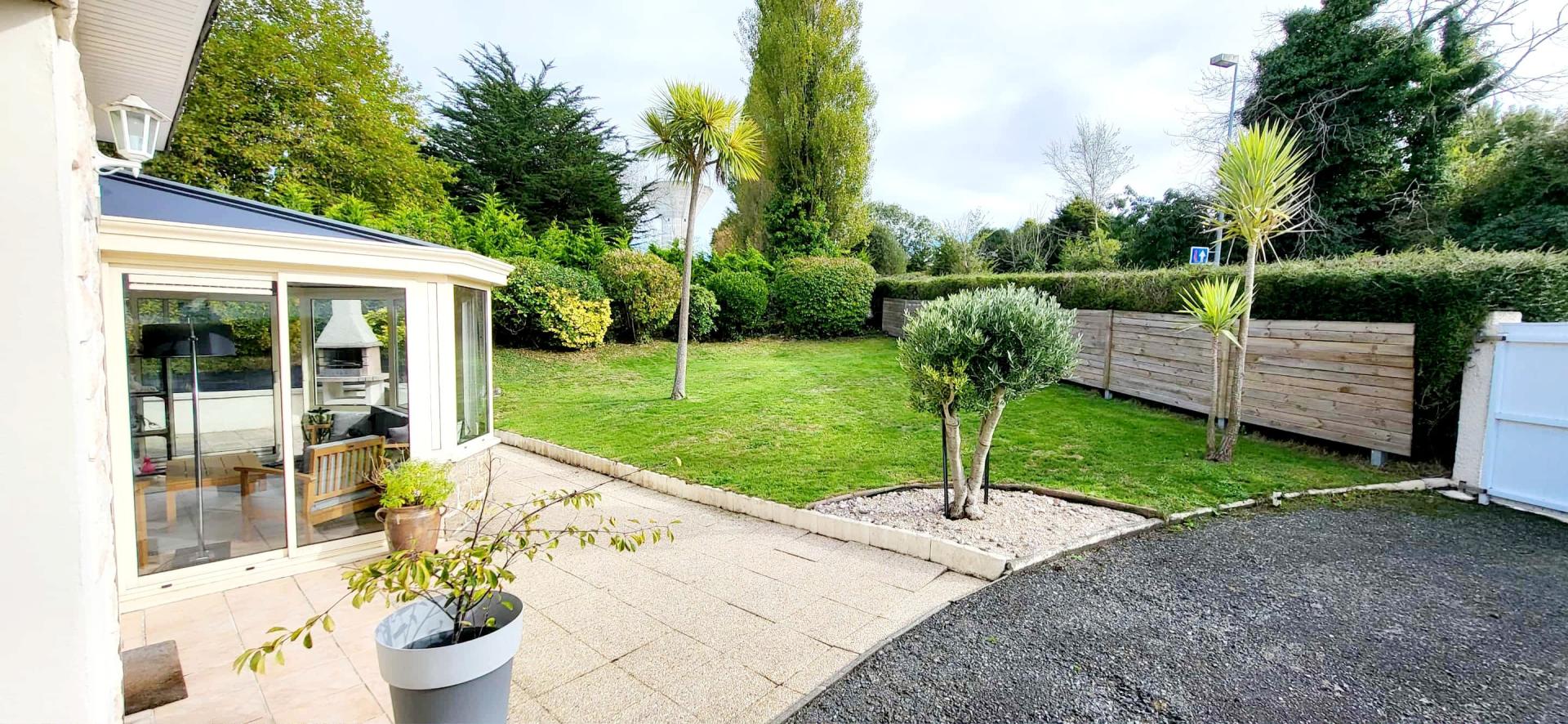 Miniature photo - 15 / 16