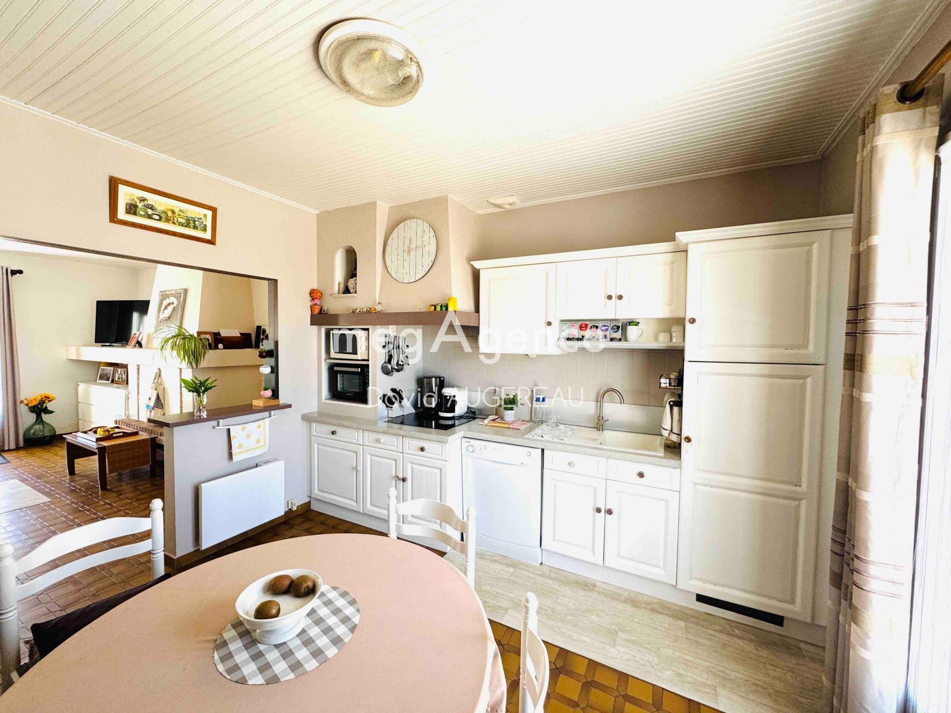 Miniature photo - 2 / 13