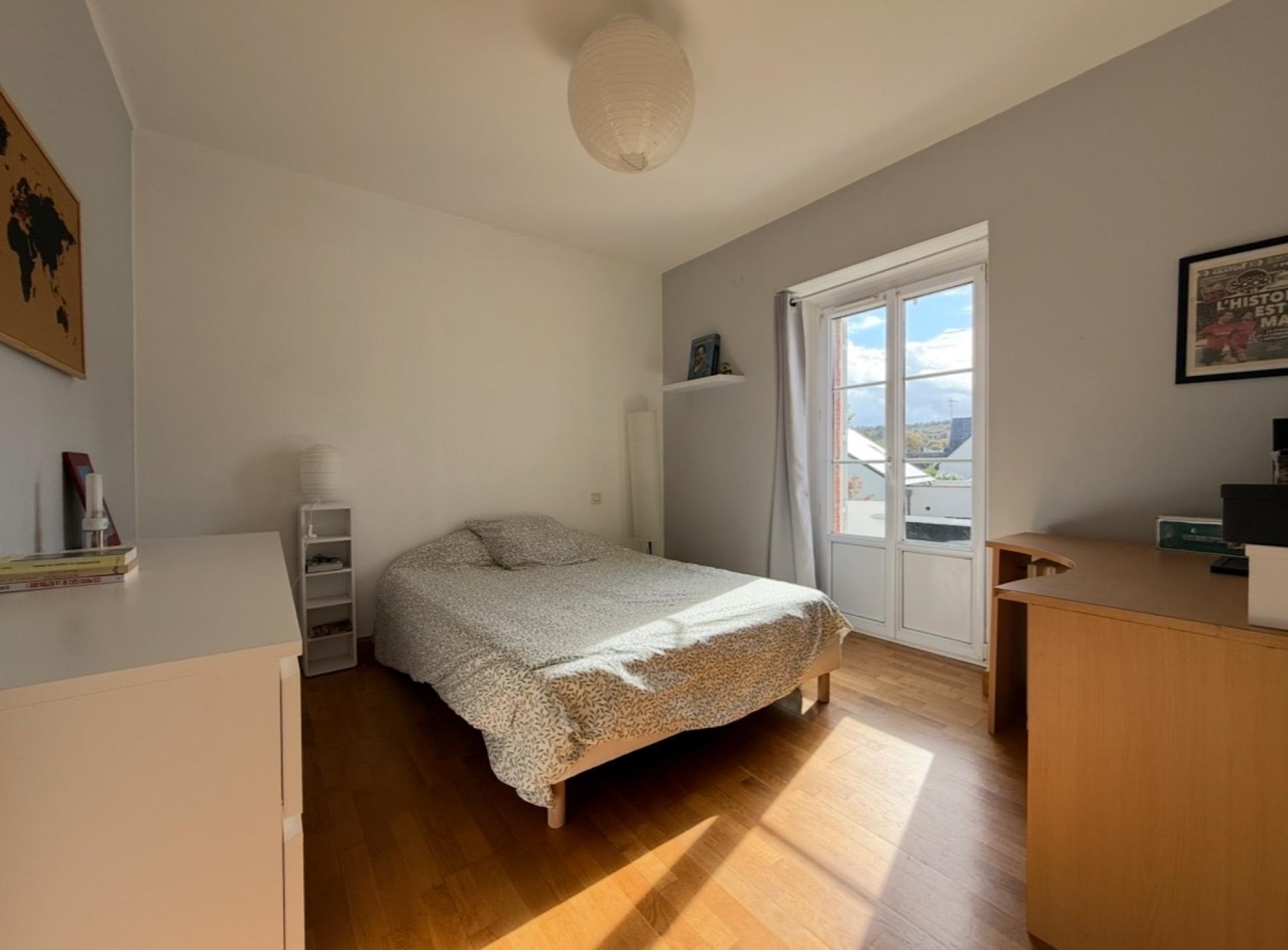 Miniature photo - 12 / 20