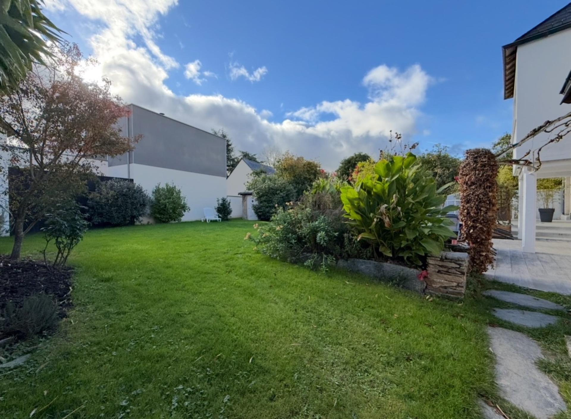 Miniature photo - 19 / 20