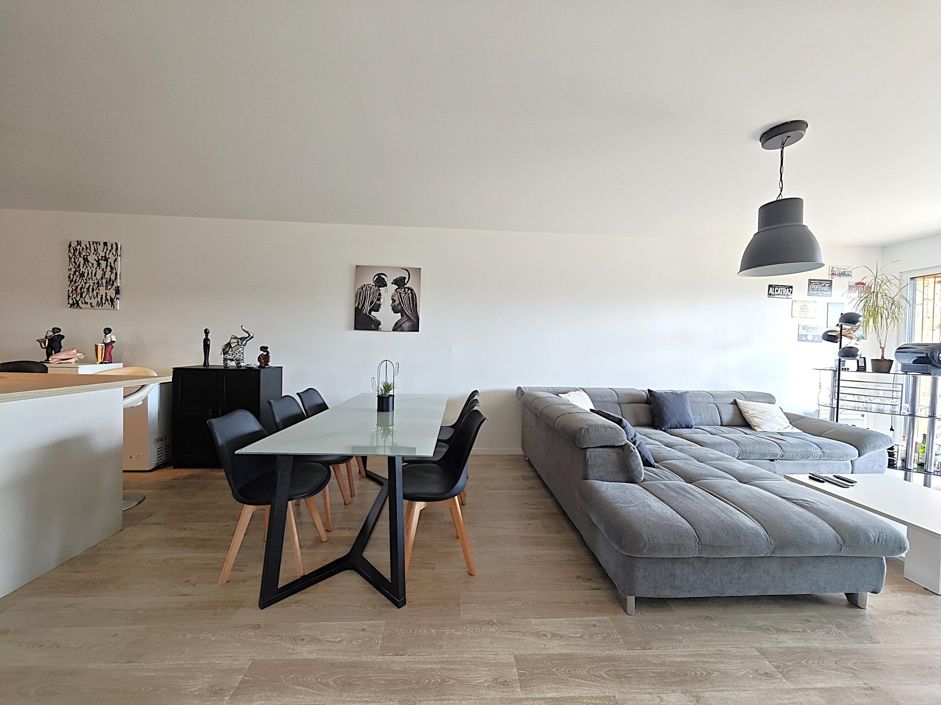 Miniature photo - 9 / 16