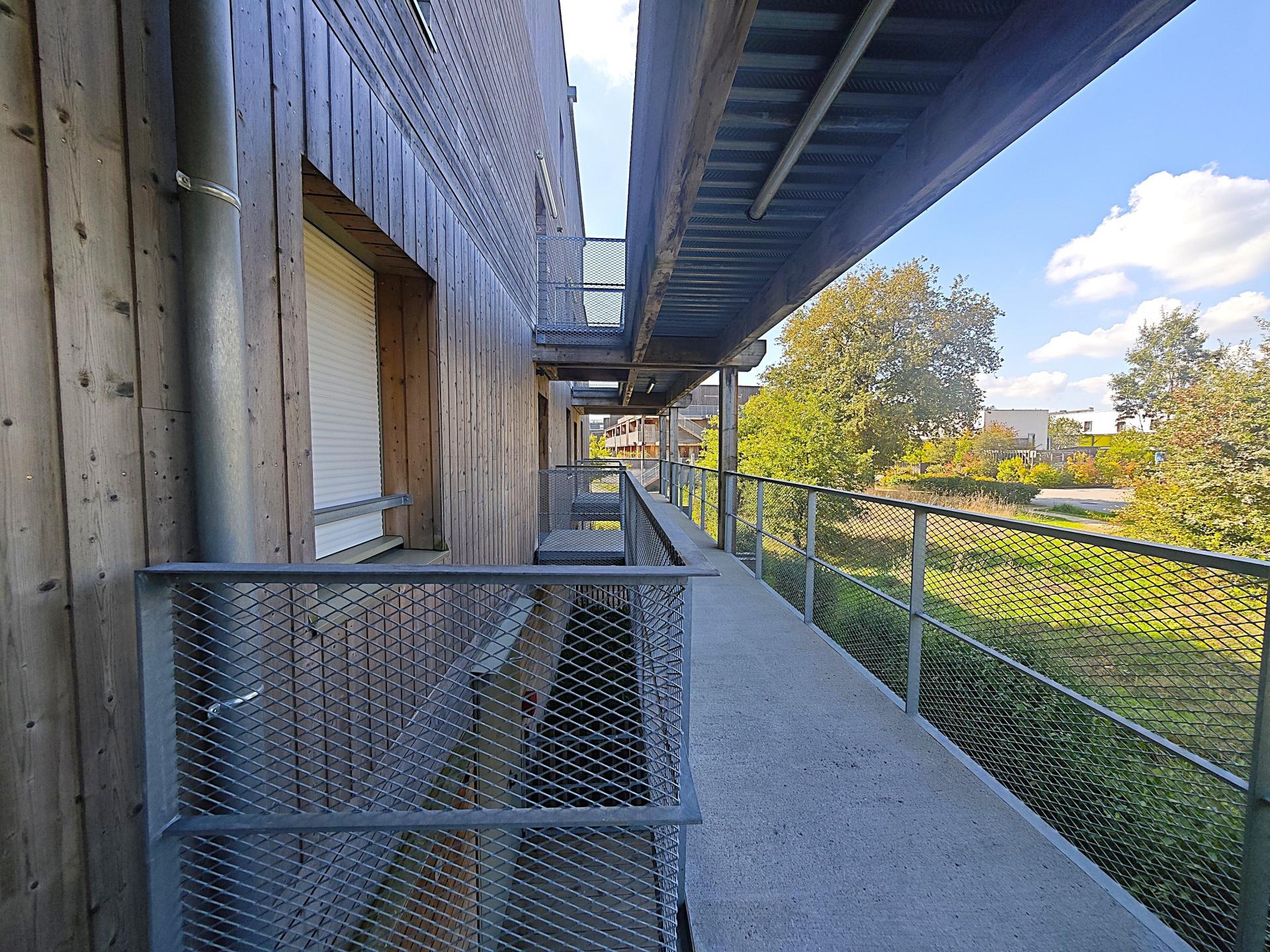 Miniature photo - 14 / 16