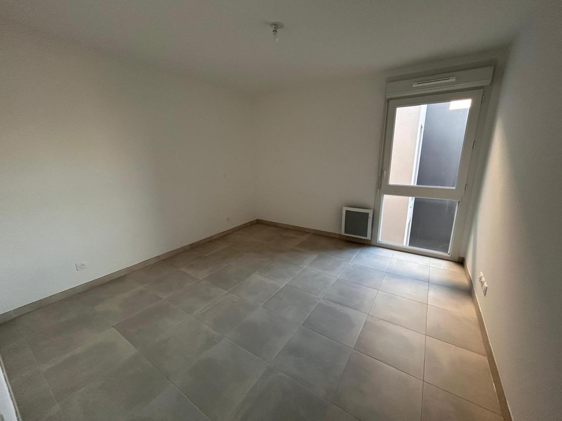 Miniature photo - 5 / 8