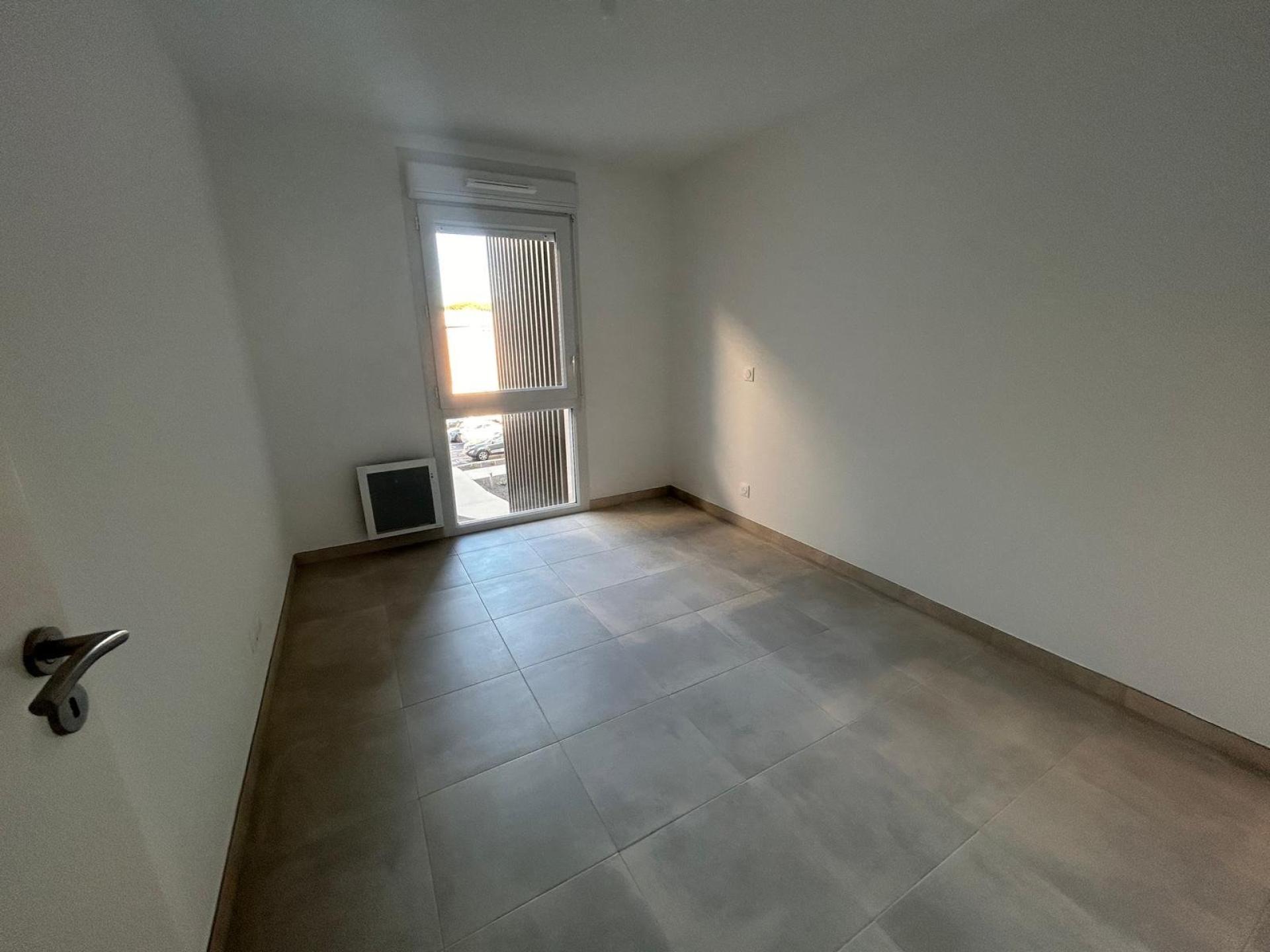 Miniature photo - 6 / 8