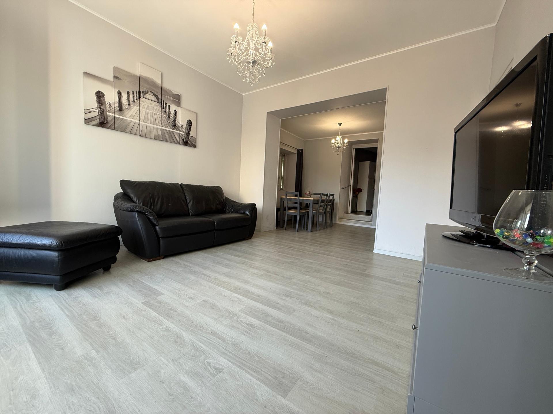 Miniature photo - 2 / 16