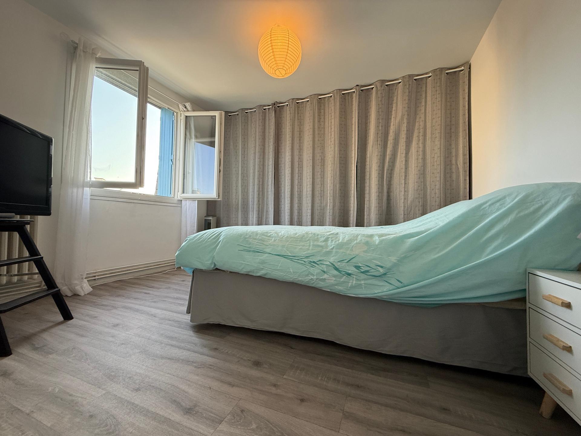 Miniature photo - 5 / 16