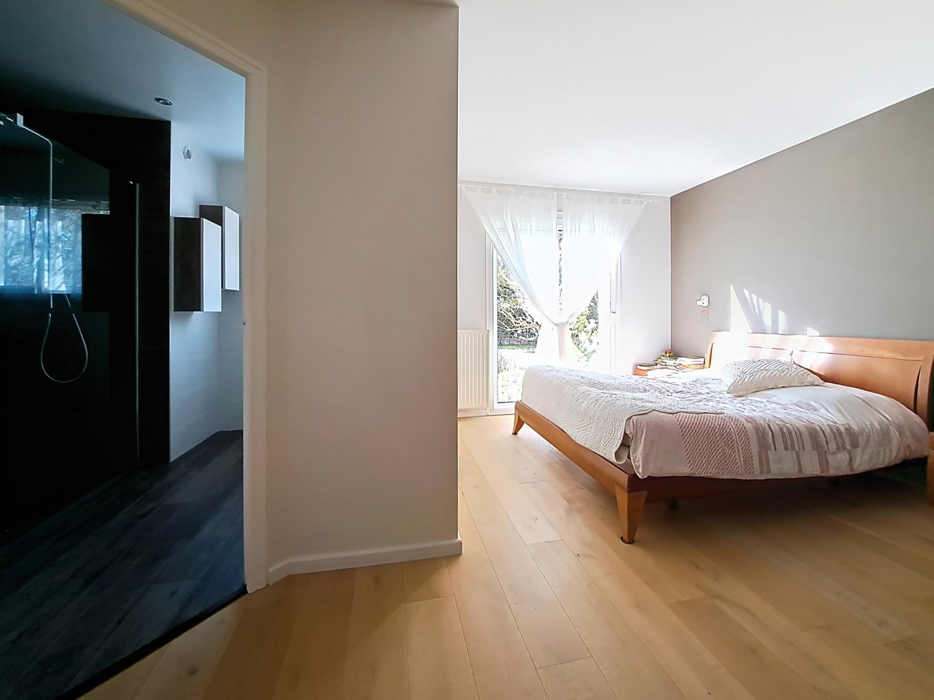 Miniature photo - 10 / 15