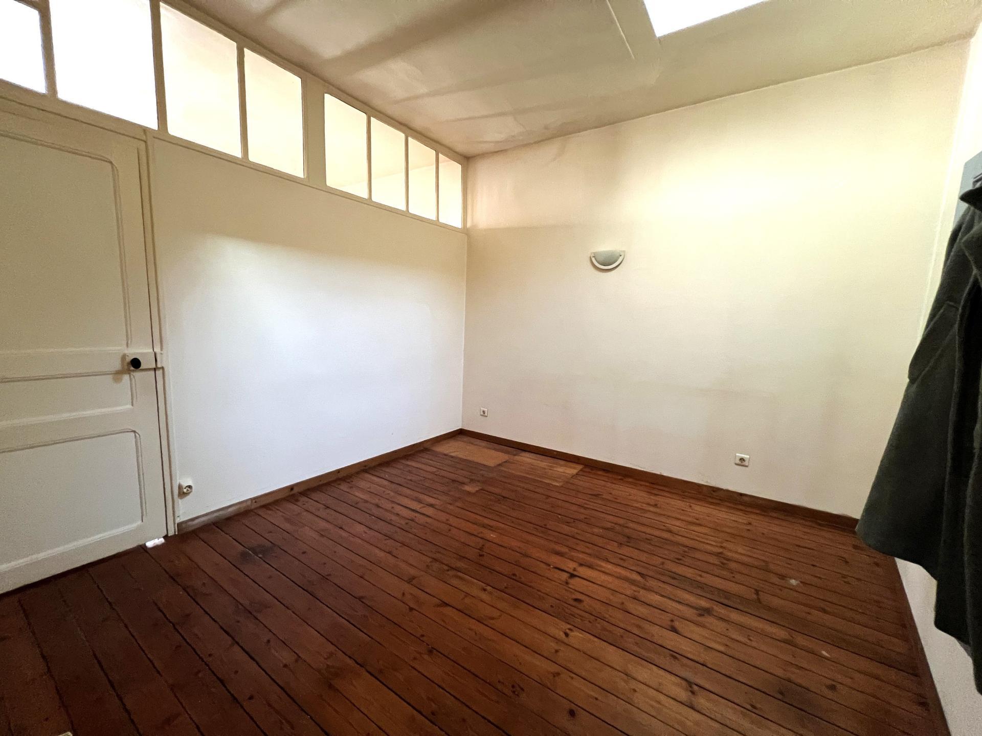 Miniature photo - 5 / 9