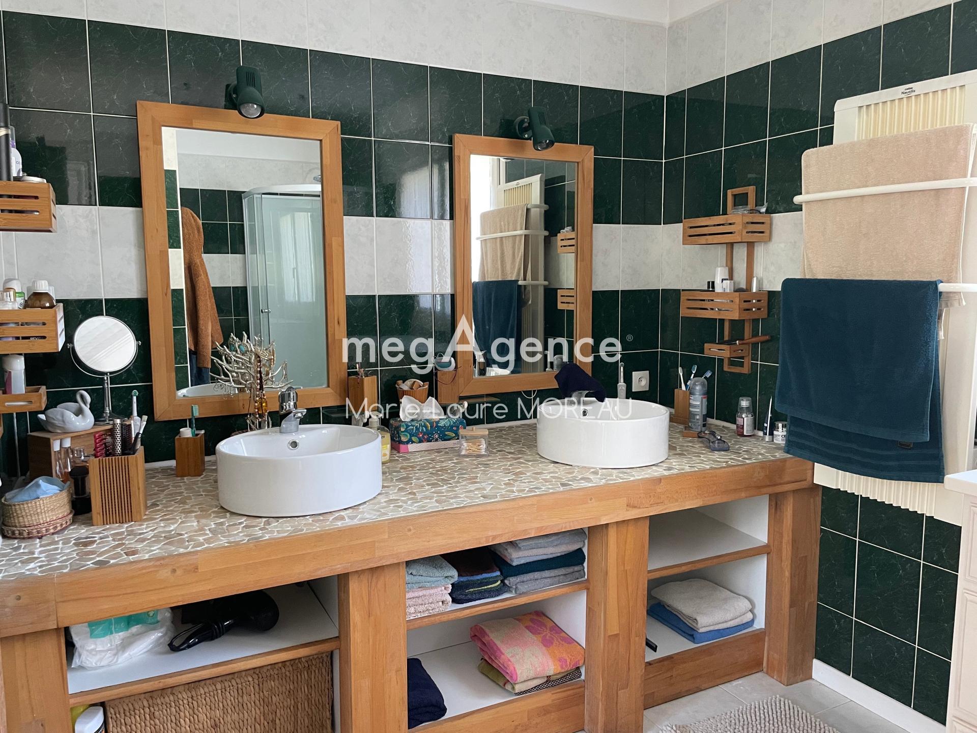 Miniature photo - 10 / 20