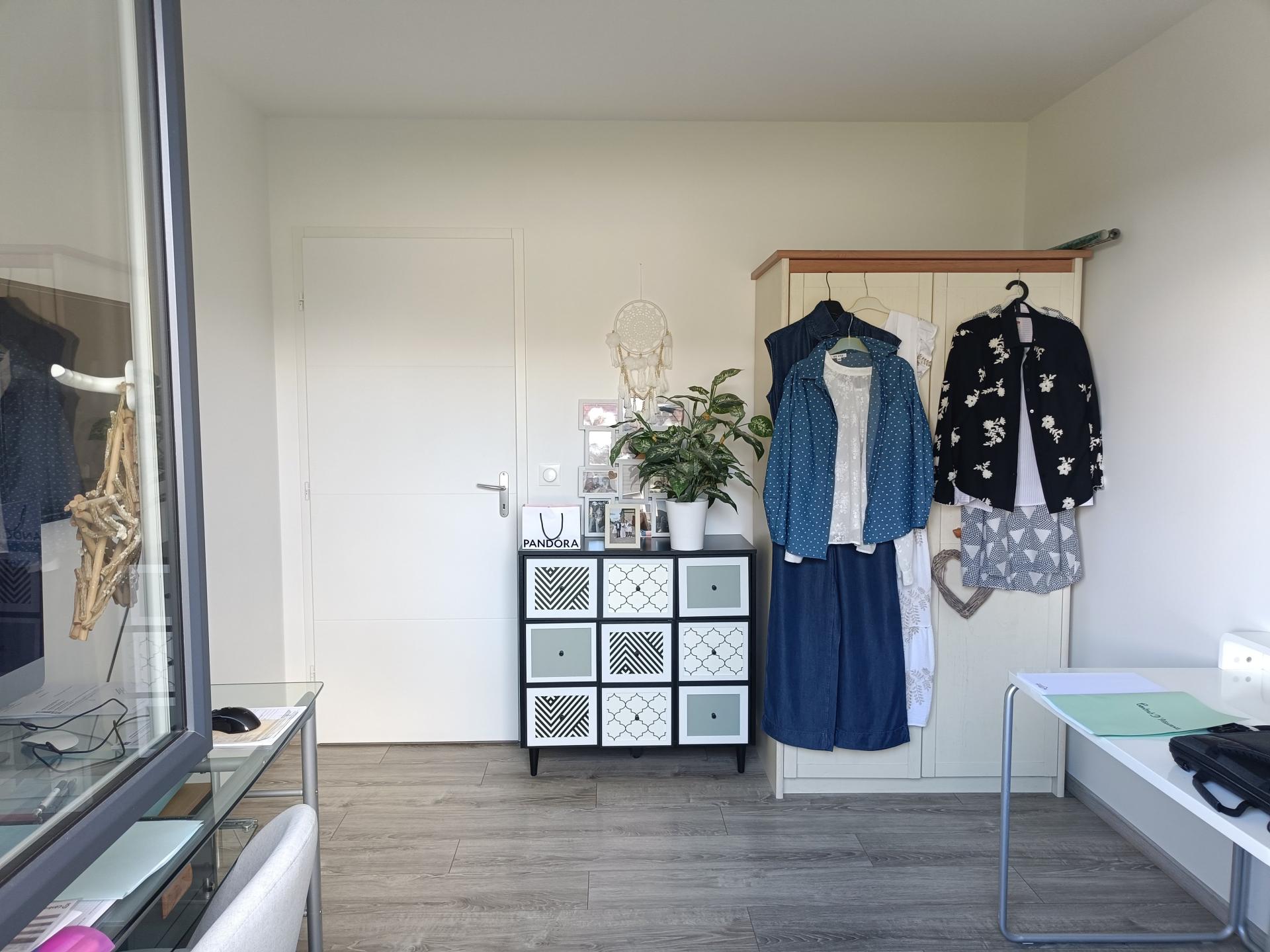 Miniature photo - 8 / 10