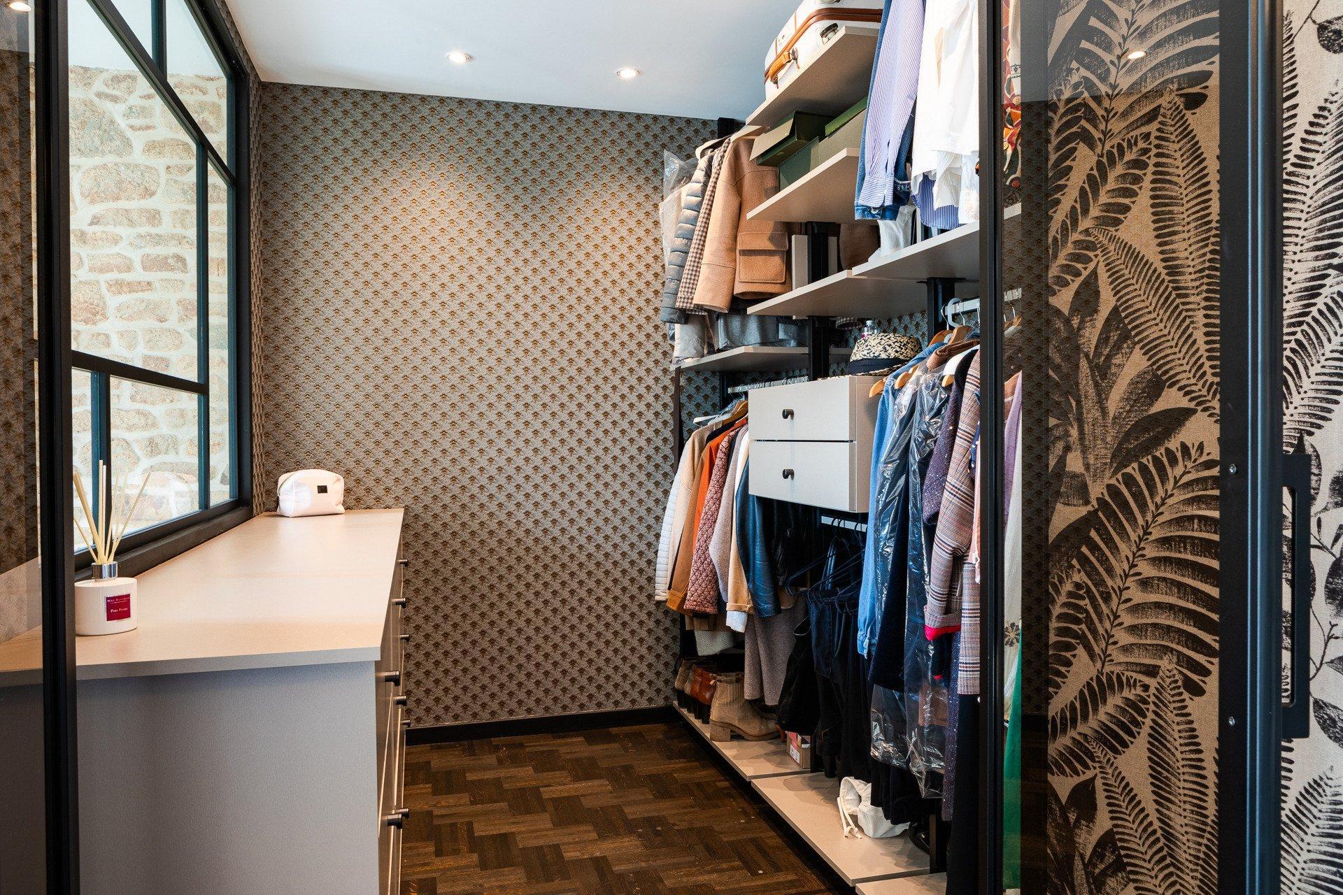 Miniature photo - 10 / 12