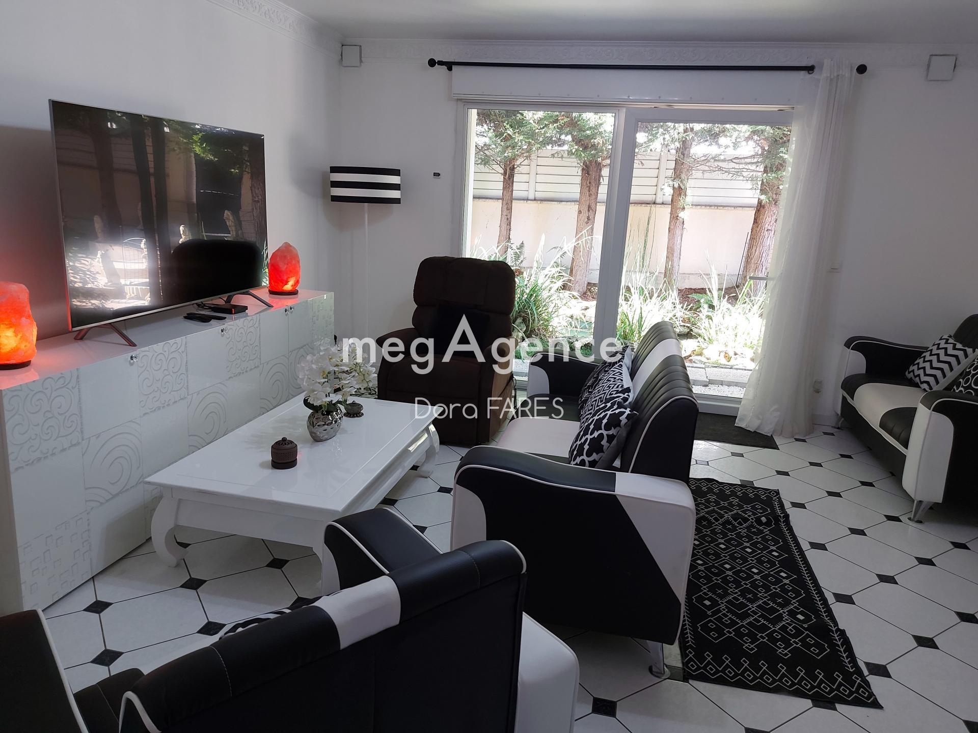 Miniature photo - 2 / 12