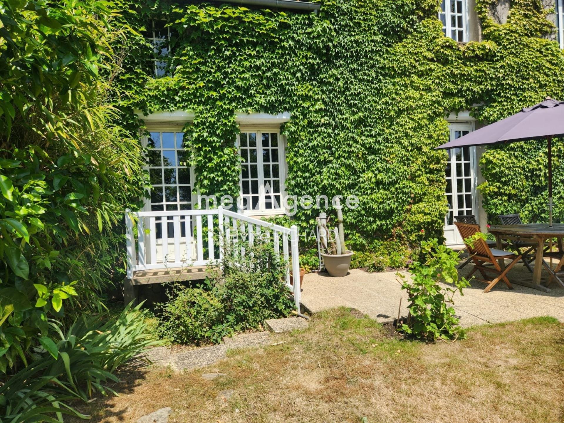 Miniature photo - 2 / 9