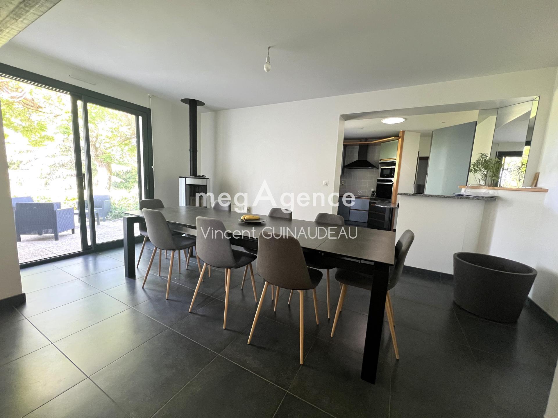 Miniature photo - 2 / 13