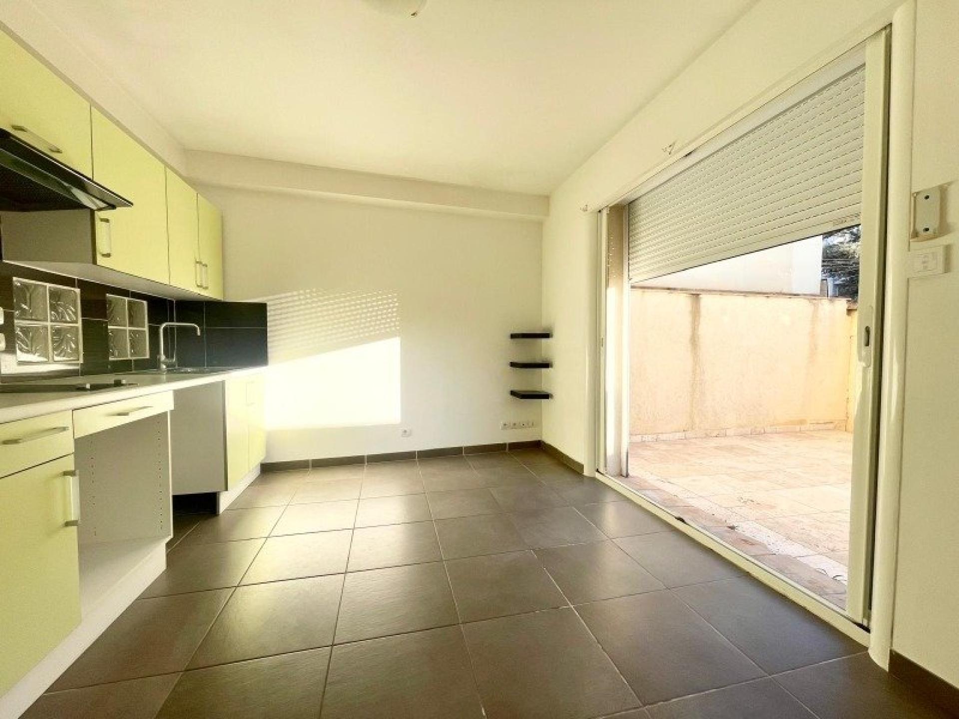 Miniature photo - 2 / 7