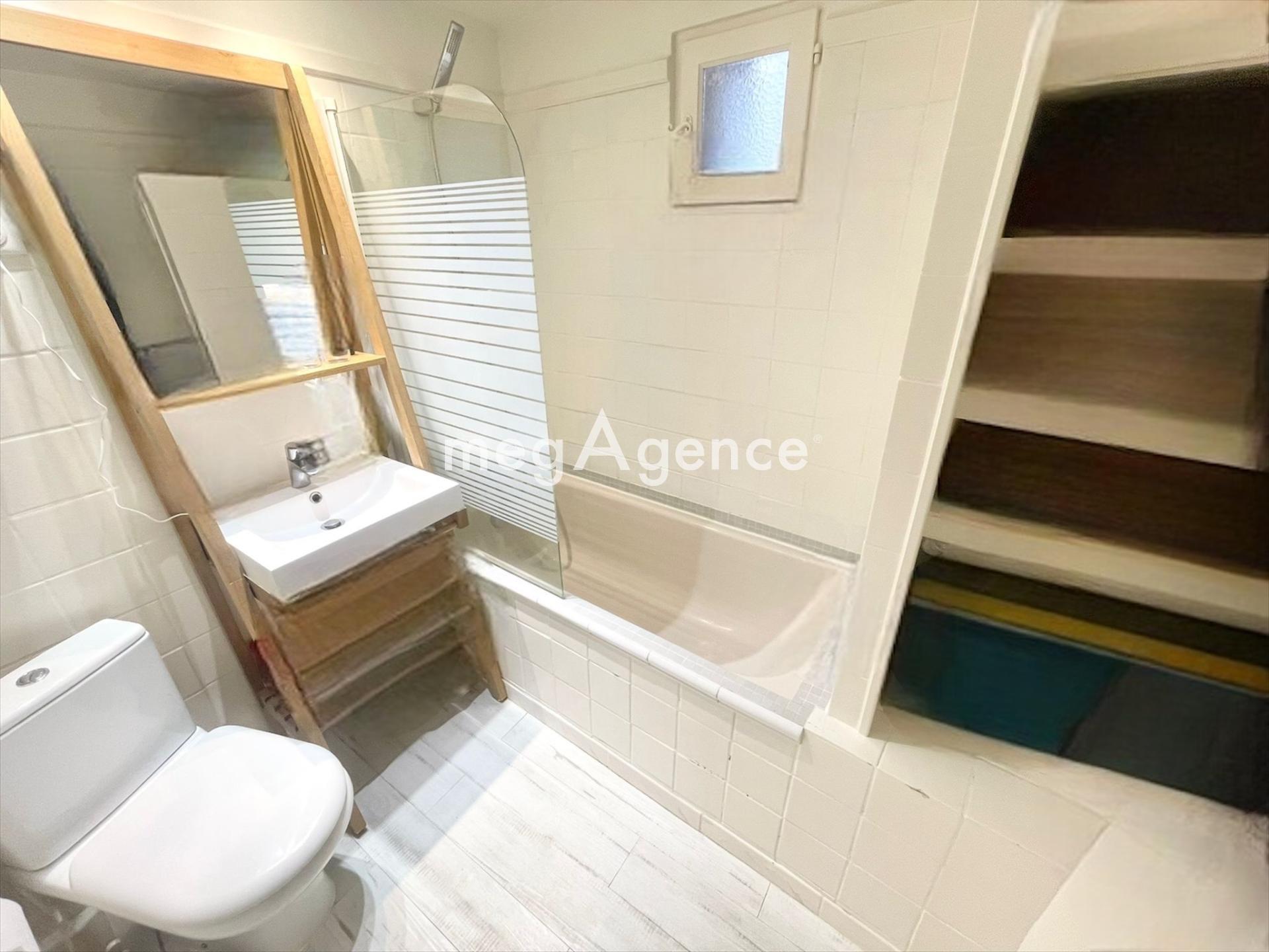 Miniature photo - 15 / 16