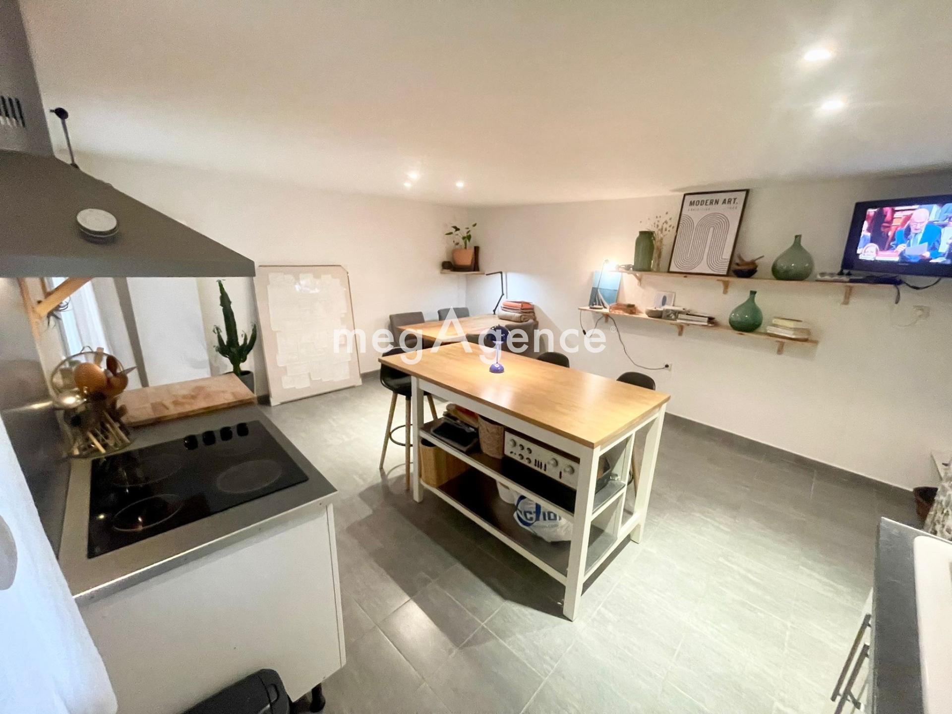 Miniature photo - 8 / 16