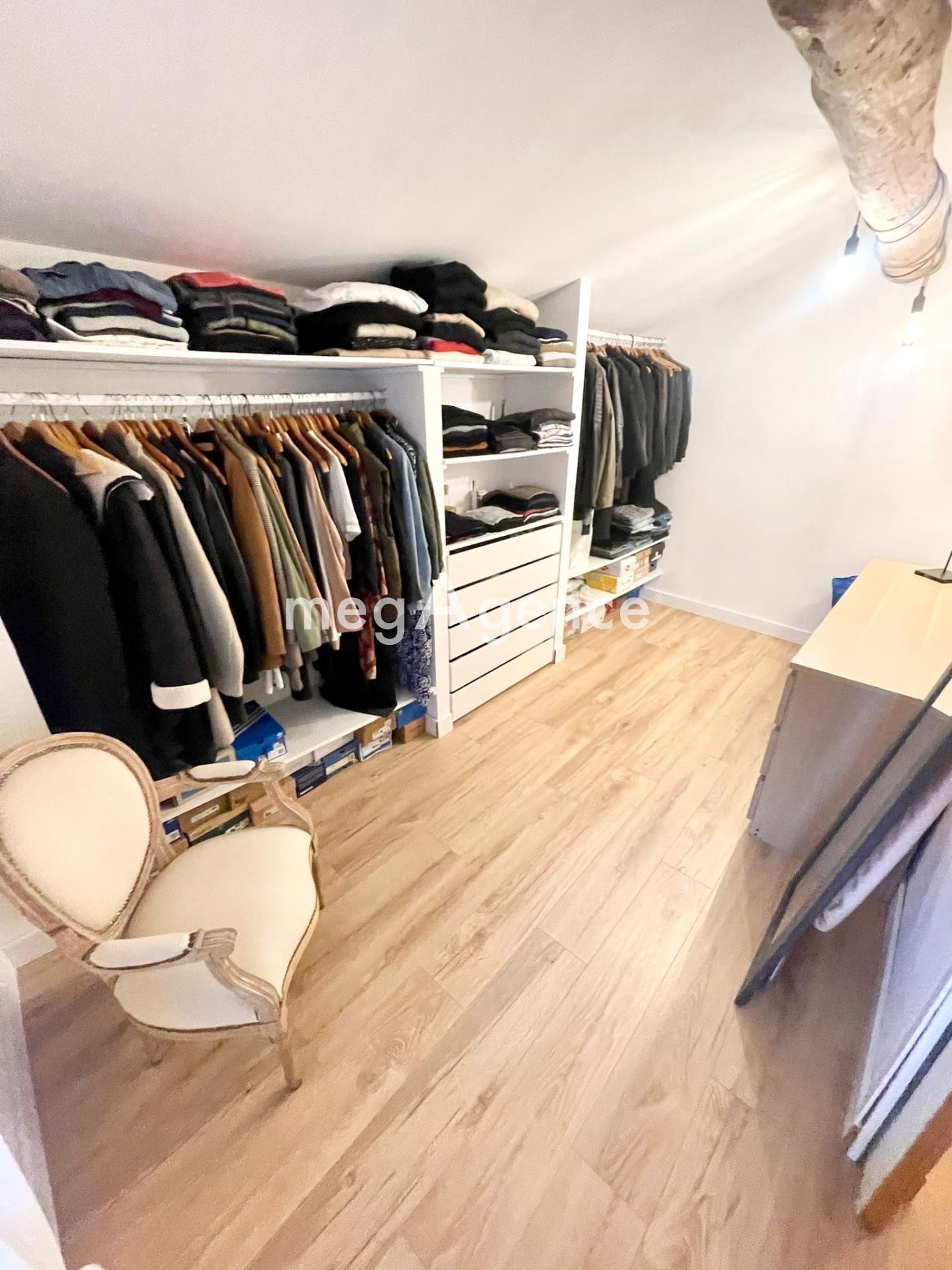 Miniature photo - 11 / 16