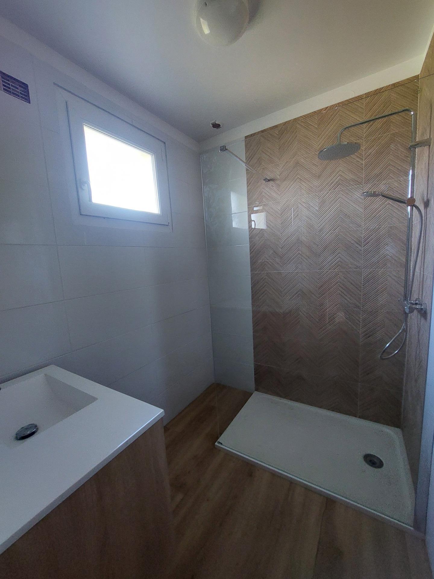 Miniature photo - 6 / 6