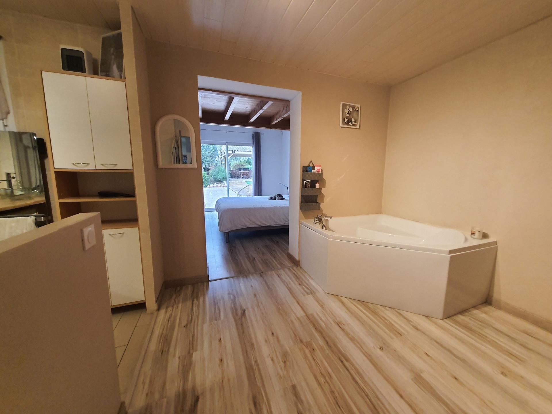 Miniature photo - 7 / 20