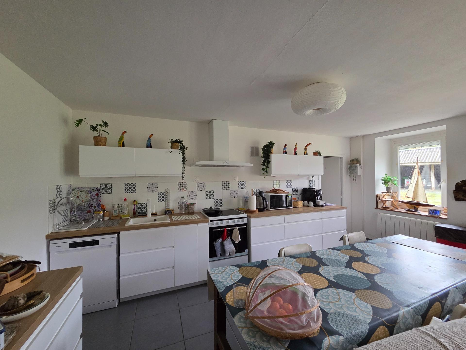 Miniature photo - 2 / 13