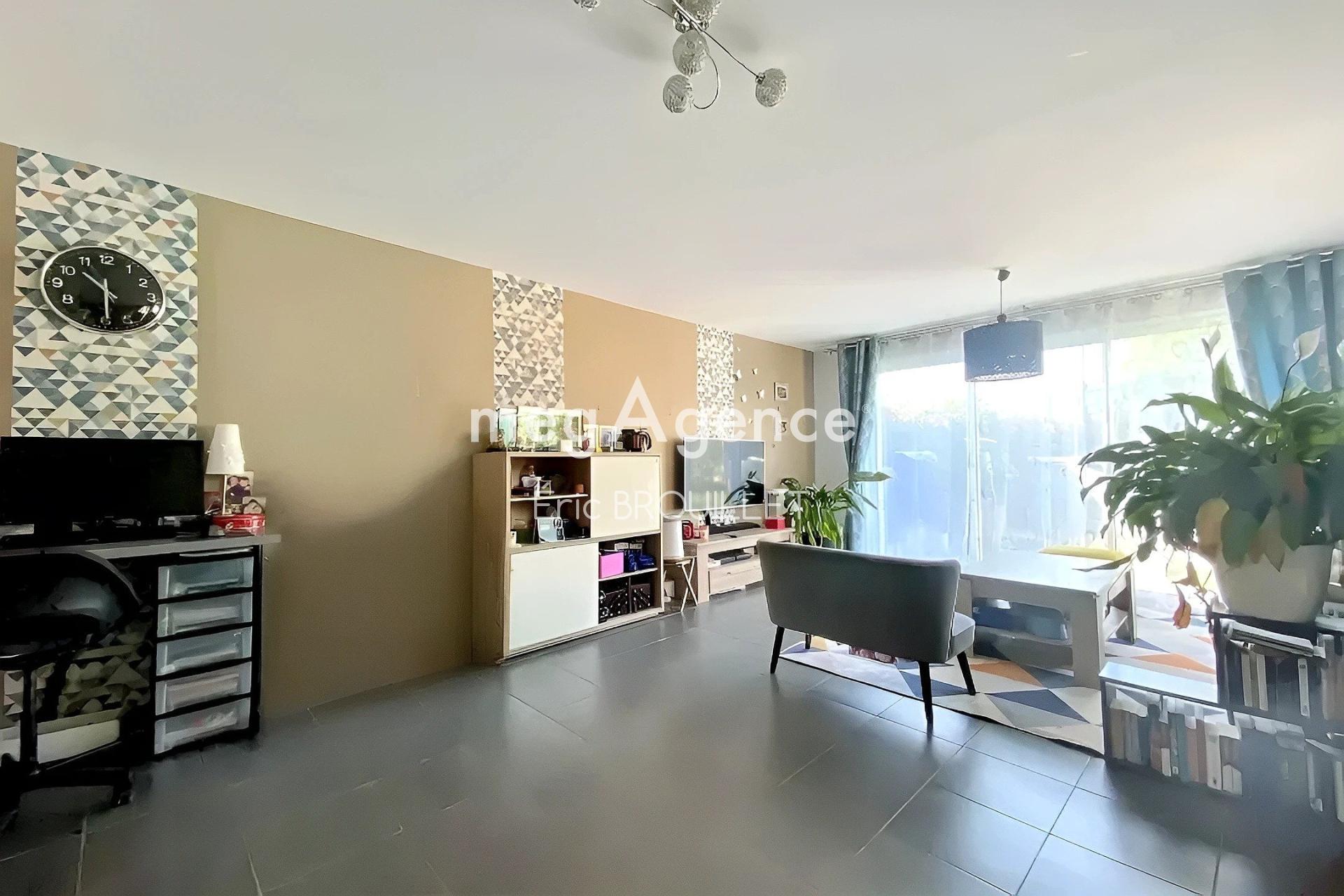 Miniature photo - 2 / 9