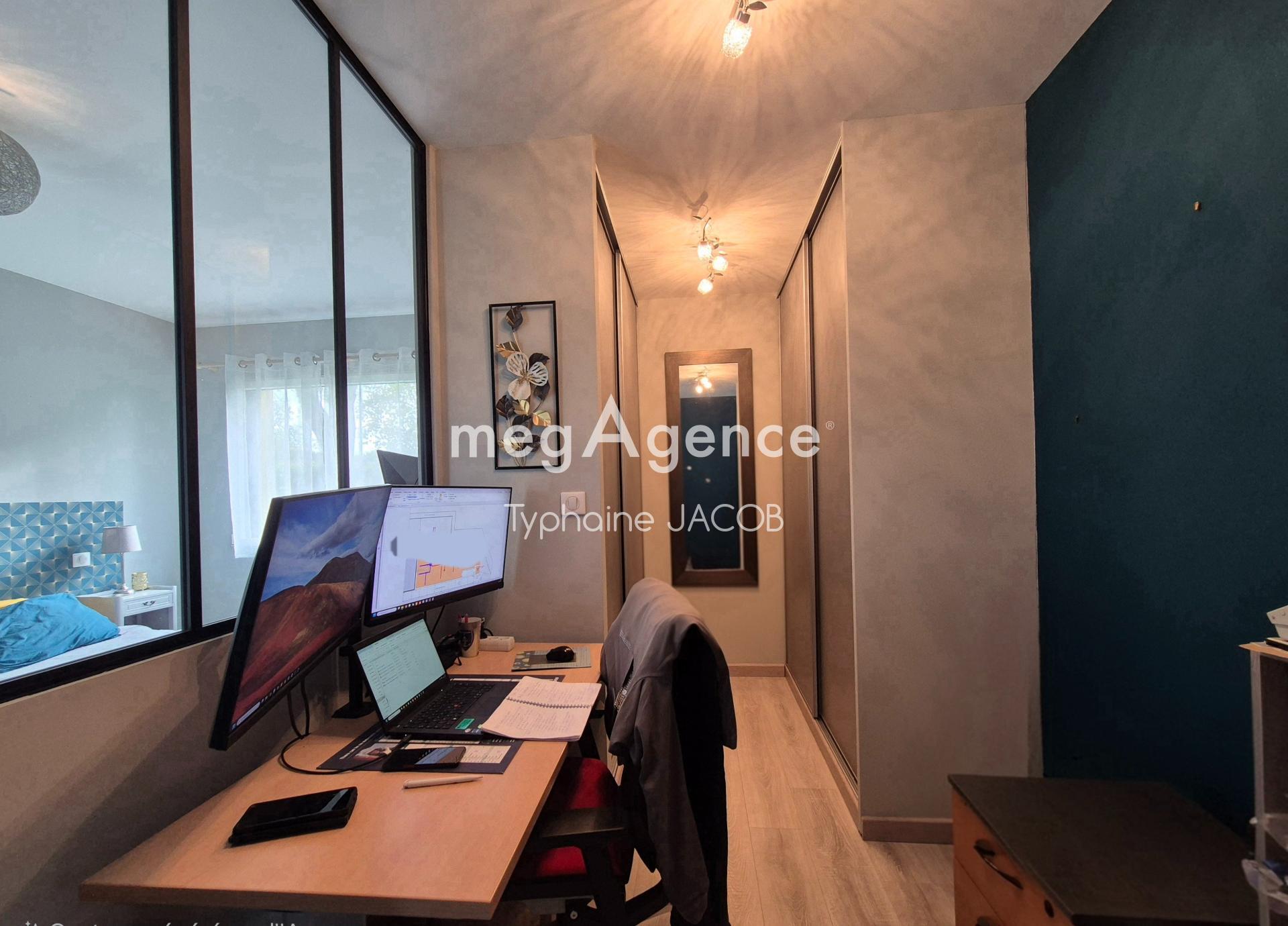 Miniature photo - 9 / 18