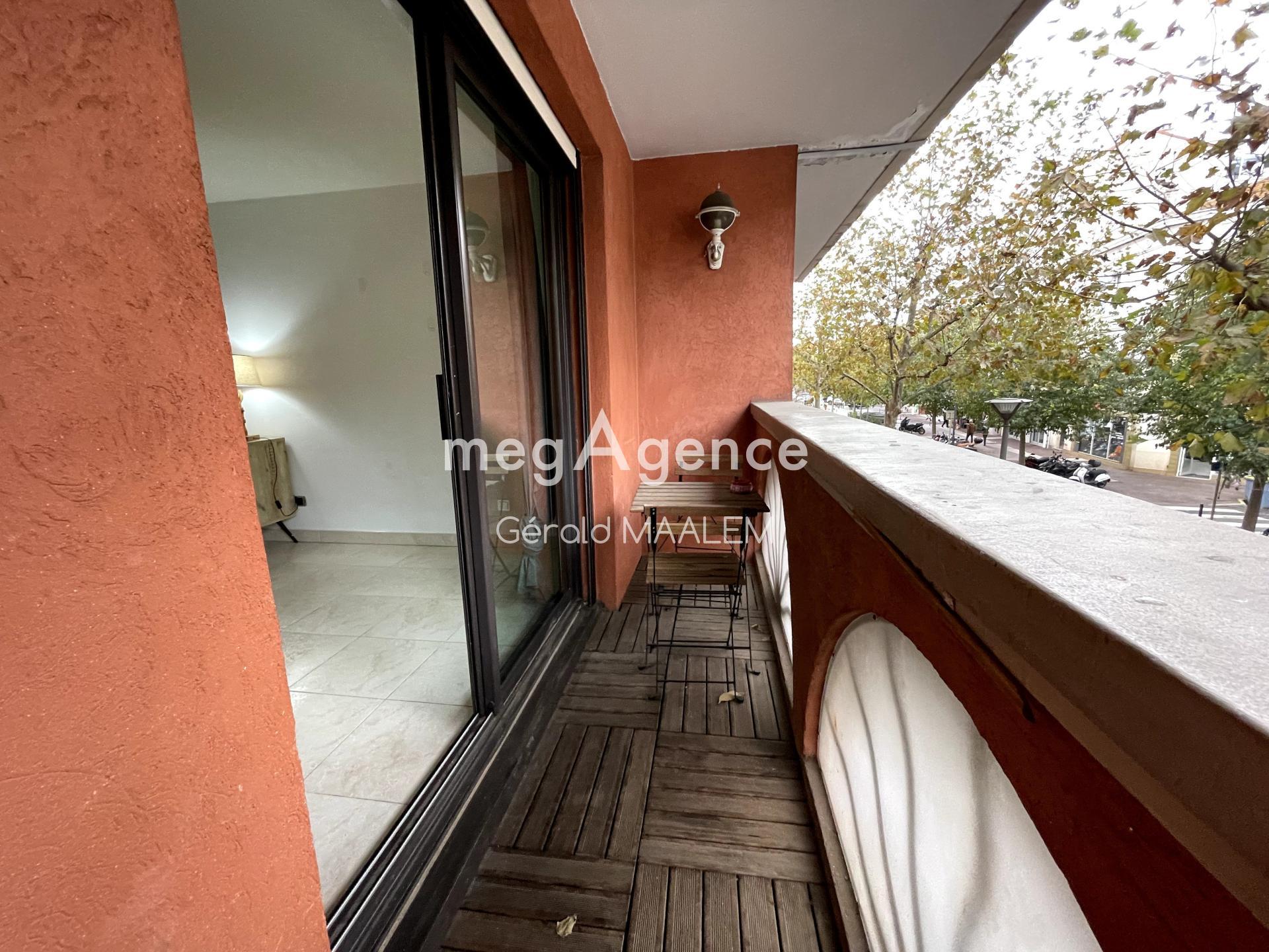 Miniature photo - 6 / 9