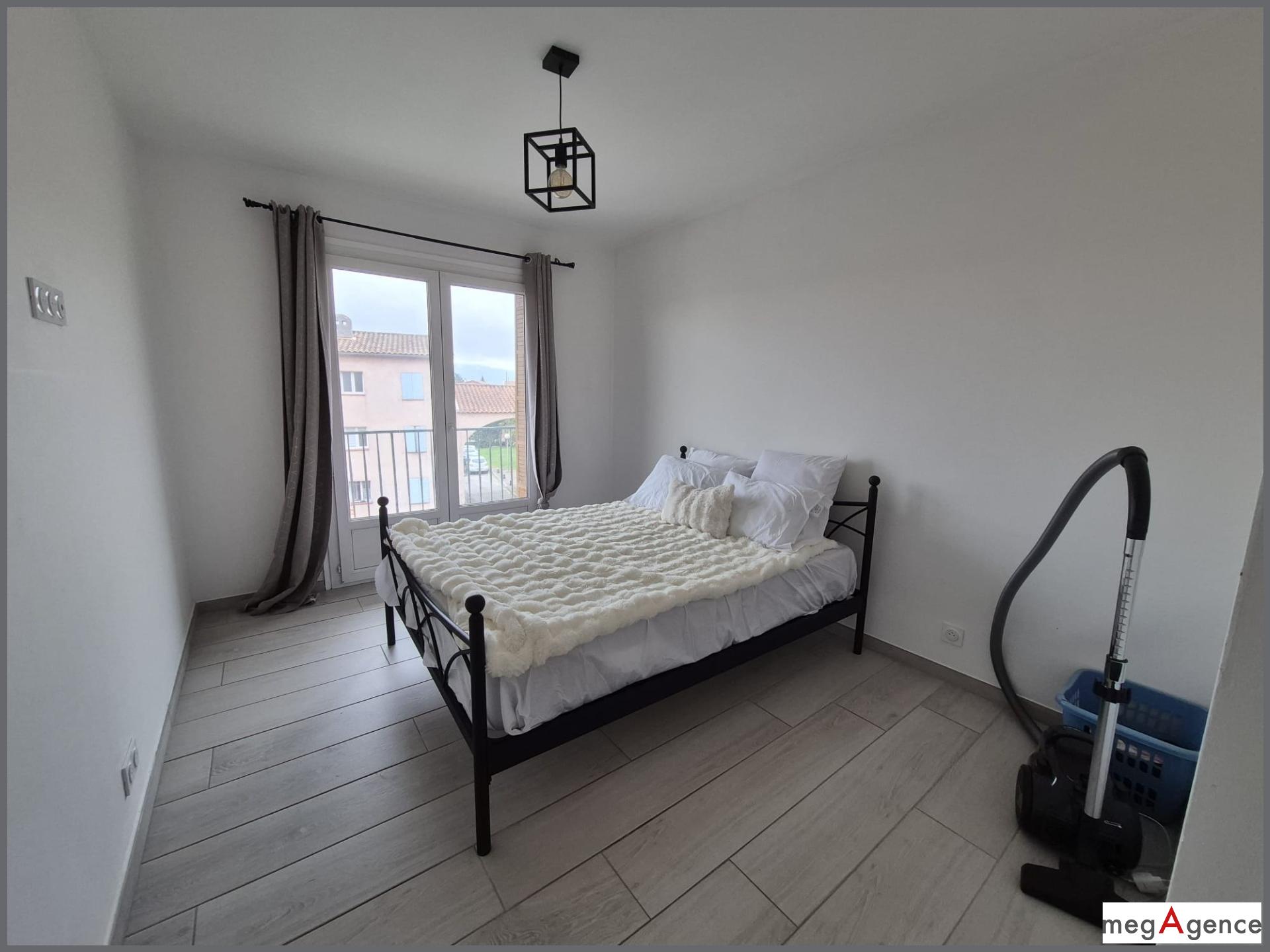 Miniature photo - 3 / 4