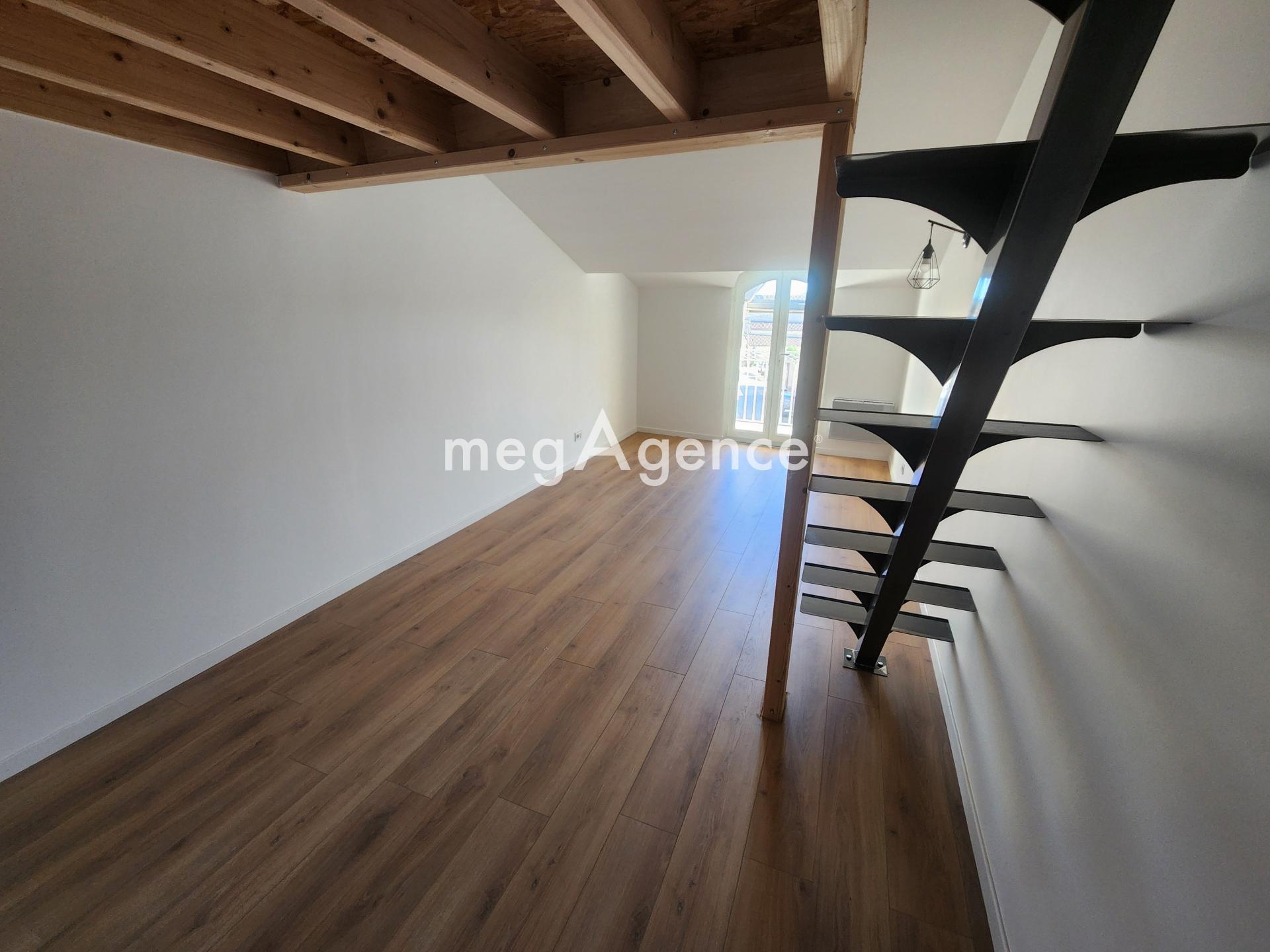 Miniature photo - 12 / 16