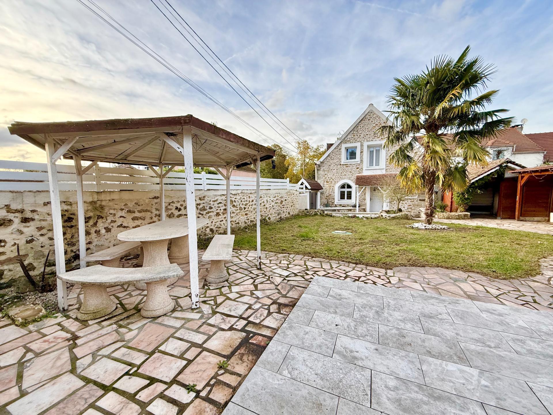 Miniature photo - 2 / 13