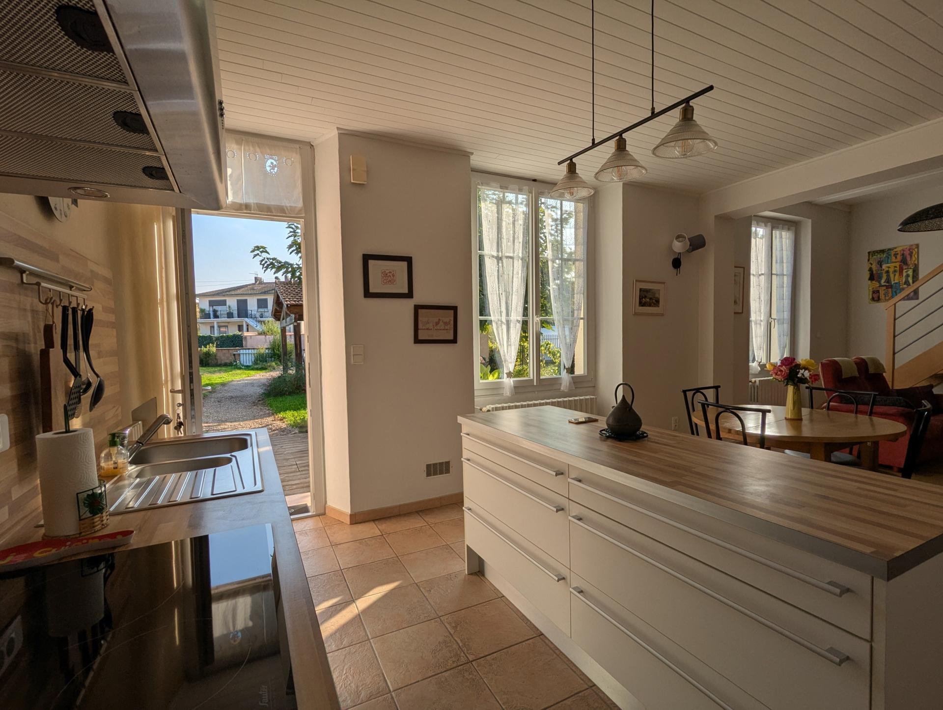 Miniature photo - 2 / 12