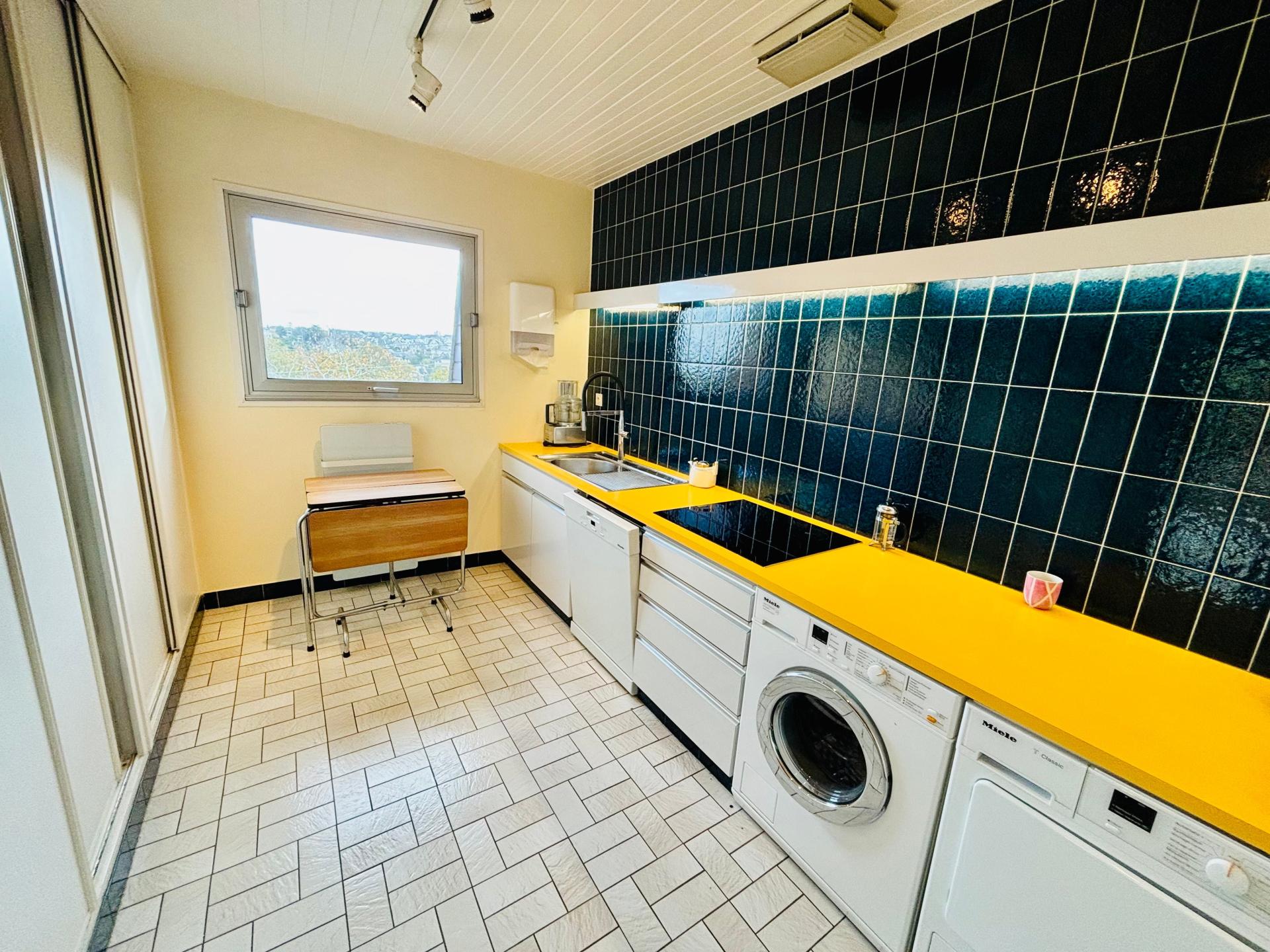 Miniature photo - 3 / 7