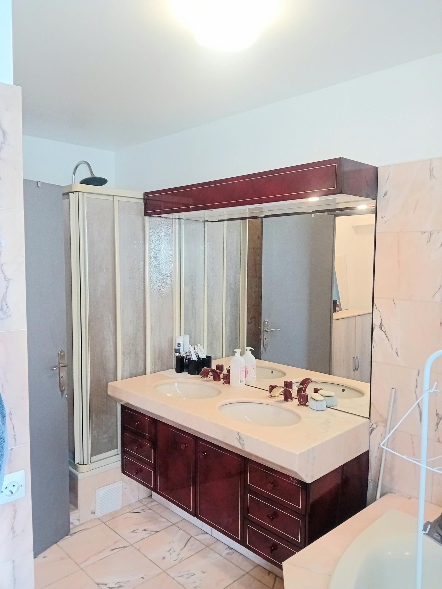 Miniature photo - 5 / 8