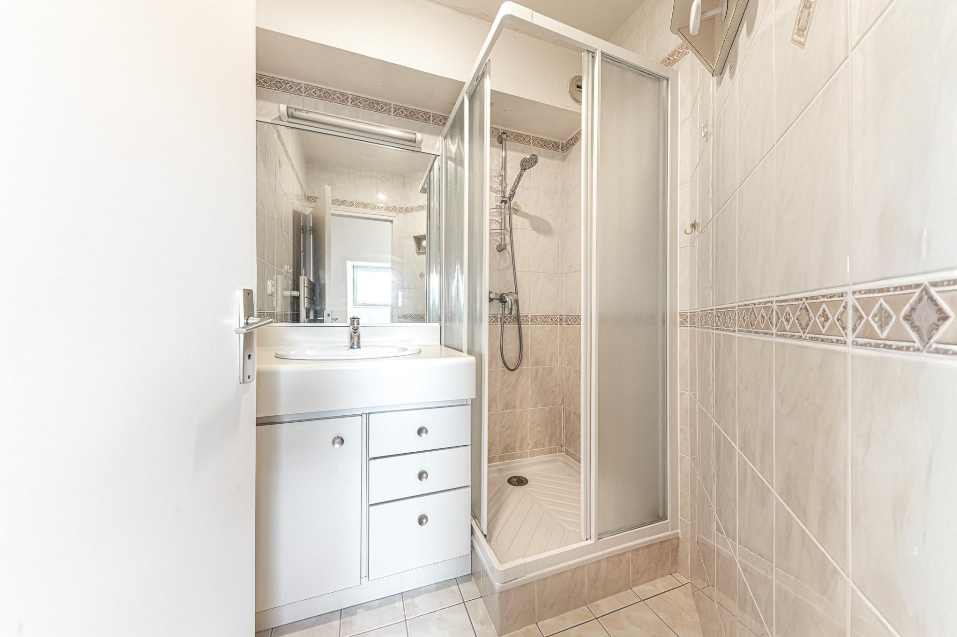 Miniature photo - 7 / 10